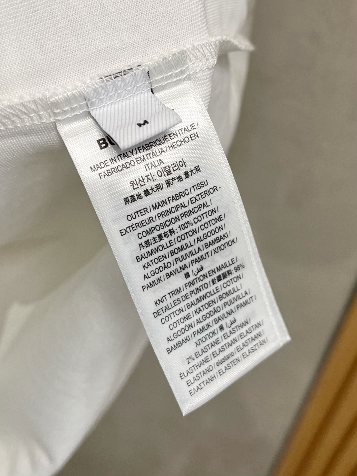  巴宝莉 2025春夏新款 字母logo圆领短袖t恤，春夏休闲穿搭必不可少，原版纯棉面料。完完全全体现在