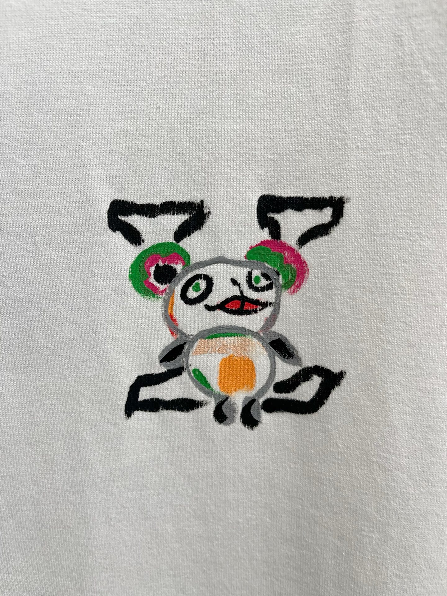  LV 2025春夏新款 字母logo圆领短袖t恤，春夏休闲穿搭必不可少，原版纯棉面料。完完全全体现在高