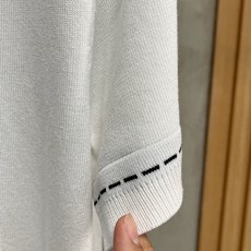 芬迪 2026新款休闲针织短袖,都市时尚简单休闲版型,原汁原味的代工厂定制渠道,让你过目不忘的基础款,不 芬迪 2026新款休闲针织短袖,都市时尚简单休闲版型,原汁原味的代工厂定制渠道,让你过目不忘的基础款,不