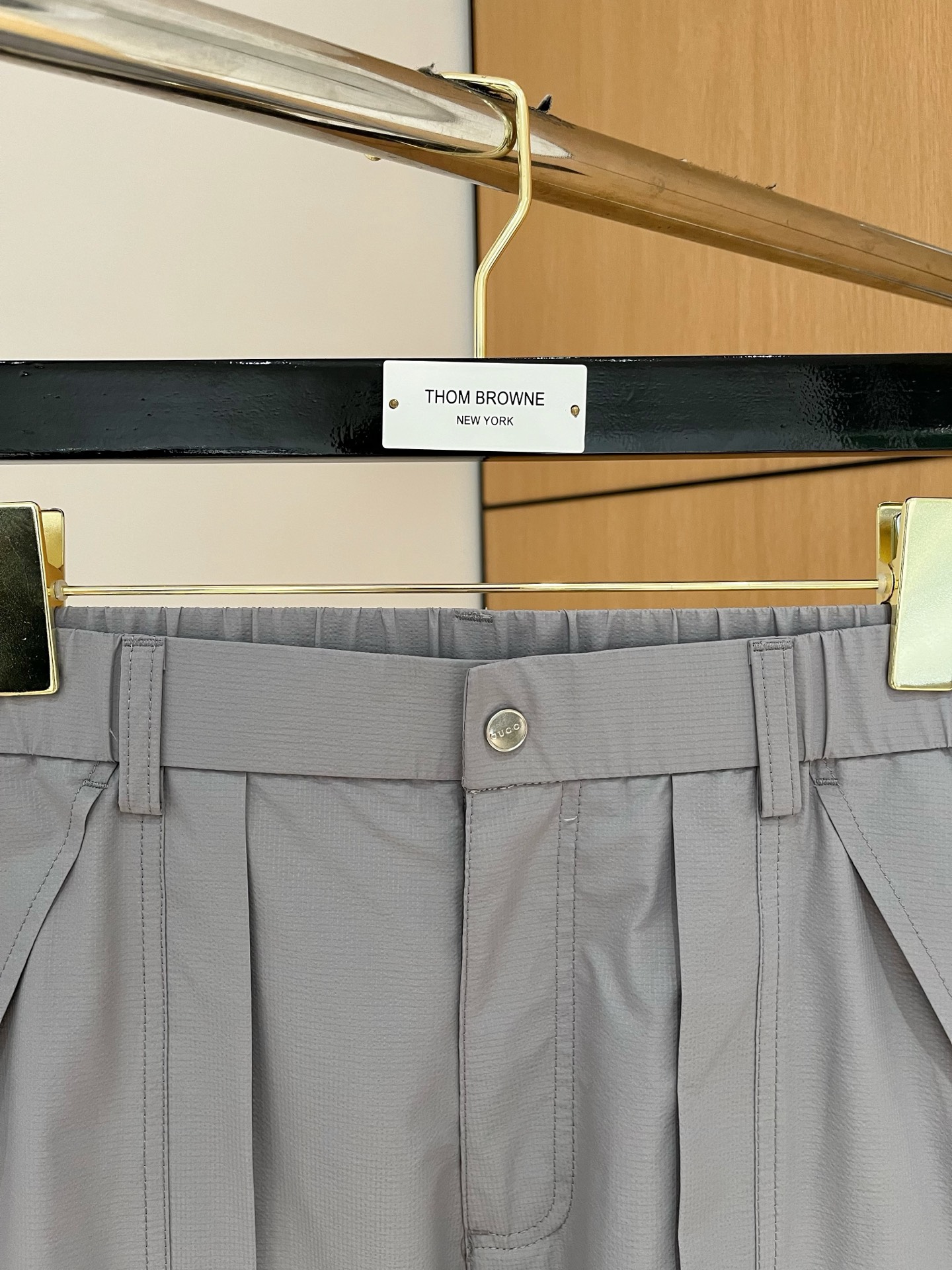 “Men’s High-Performance Thongs: Perfect Fit for Fashion and Outdoor Exercise in Black, Blue, Grey” - 图片 3