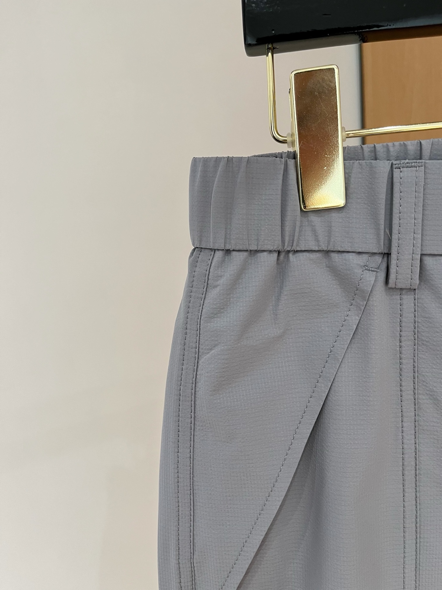 “Men’s High-Performance Thongs: Perfect Fit for Fashion and Outdoor Exercise in Black, Blue, Grey” - 图片 4