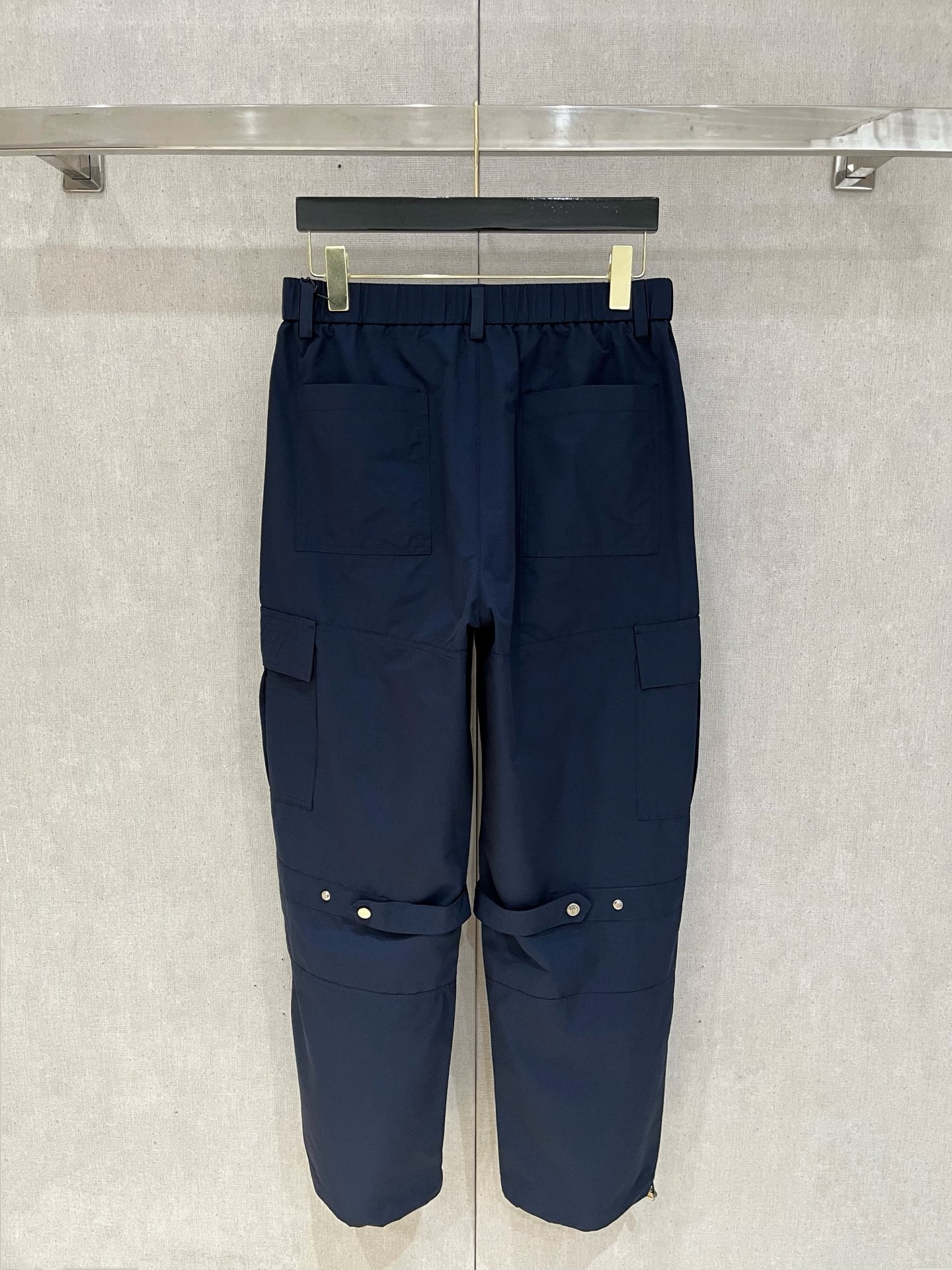 ❤️ GUCC1 男士精品休闲裤顶级面料休闲裤，最新款上身版型无敌正!绝对可以闭眼收的一款此款裤子非常百