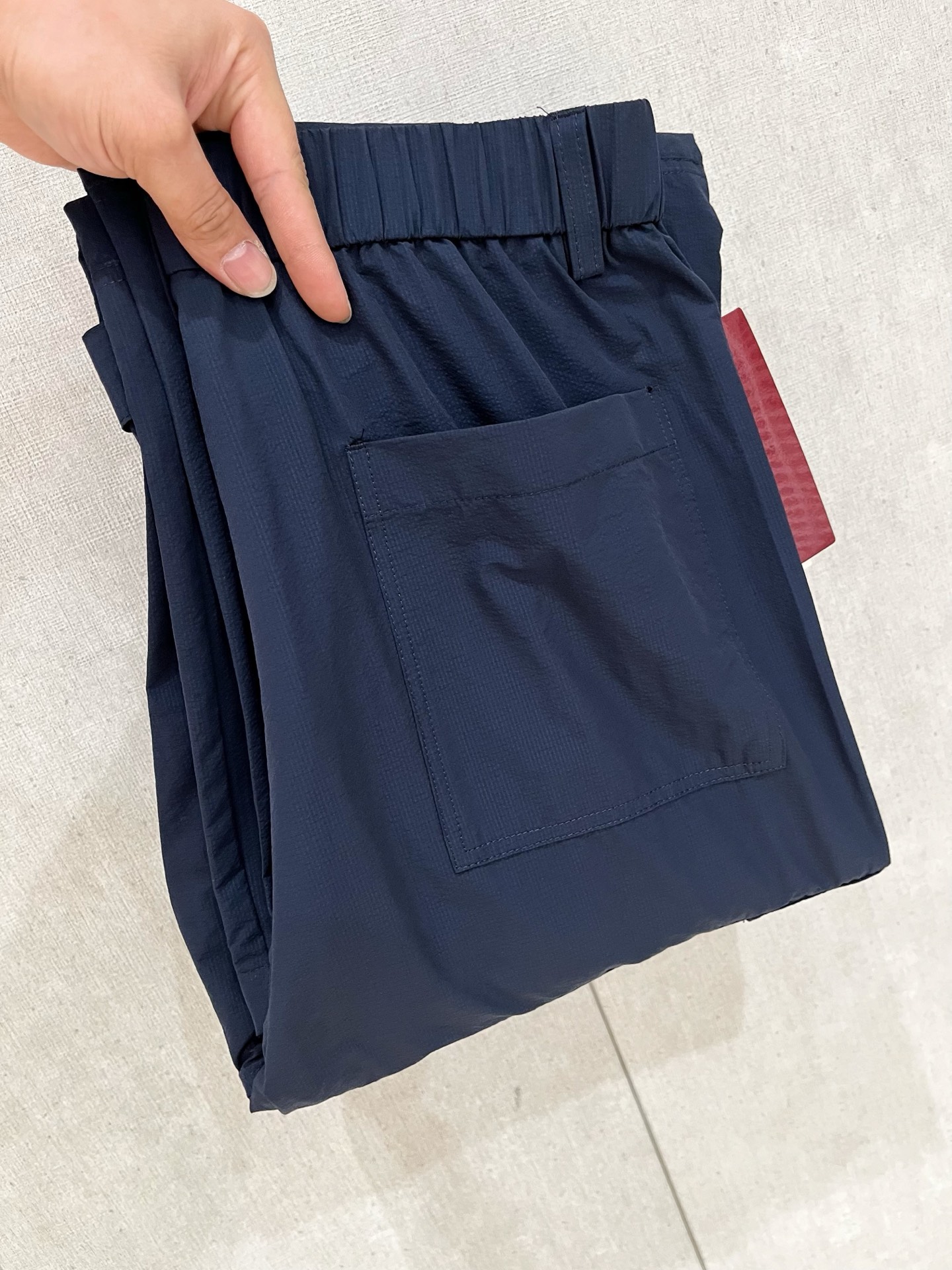 ❤️ GUCC1 男士精品休闲裤顶级面料休闲裤，最新款上身版型无敌正!绝对可以闭眼收的一款此款裤子非常百