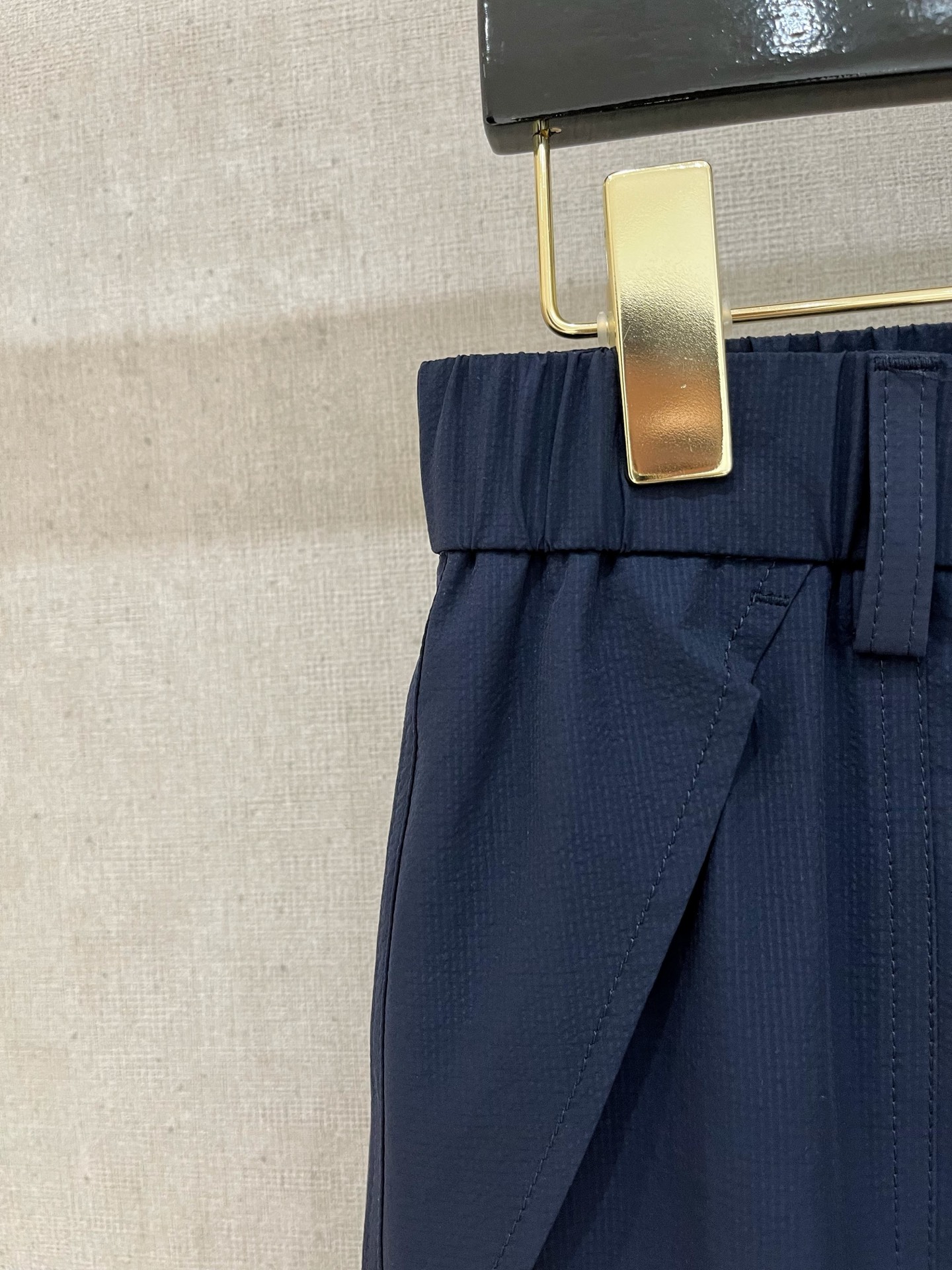 ❤️ GUCC1 男士精品休闲裤顶级面料休闲裤，最新款上身版型无敌正!绝对可以闭眼收的一款此款裤子非常百