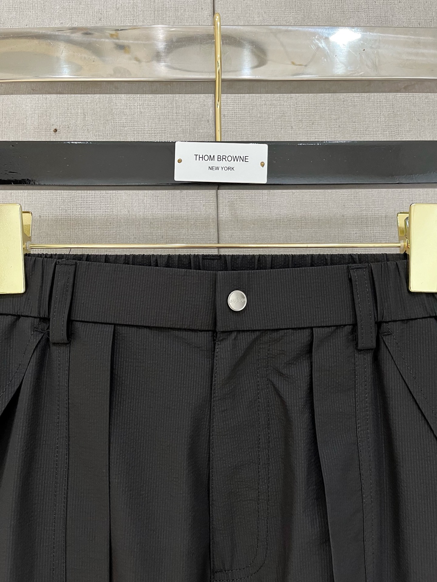 ❤️ GUCC1 男士精品休闲裤顶级面料休闲裤，最新款上身版型无敌正!绝对可以闭眼收的一款此款裤子非常百