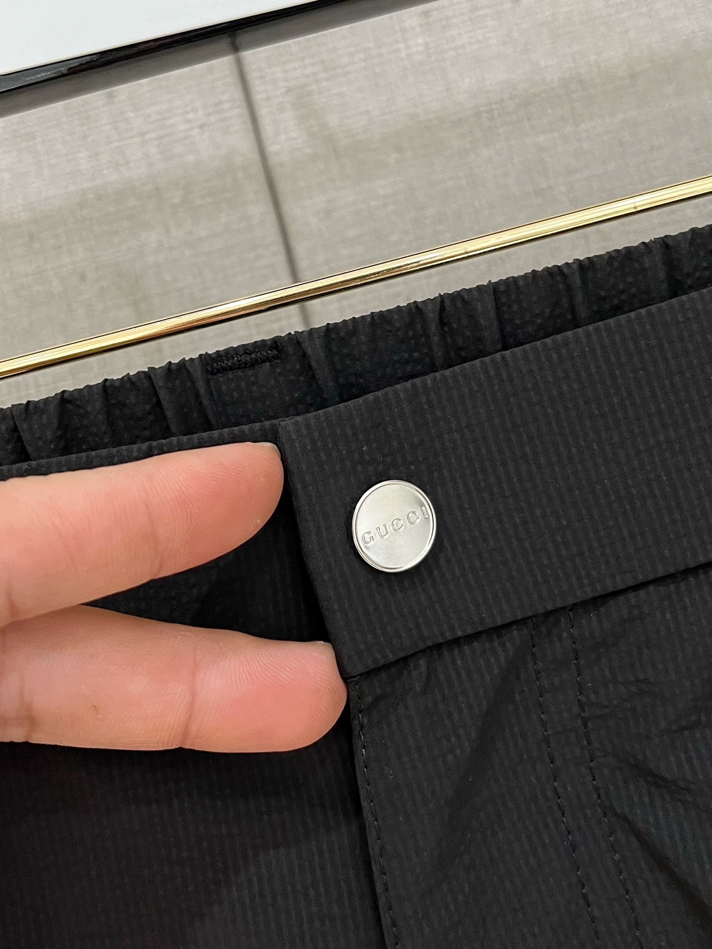 ❤️ GUCC1 男士精品休闲裤顶级面料休闲裤，最新款上身版型无敌正!绝对可以闭眼收的一款此款裤子非常百