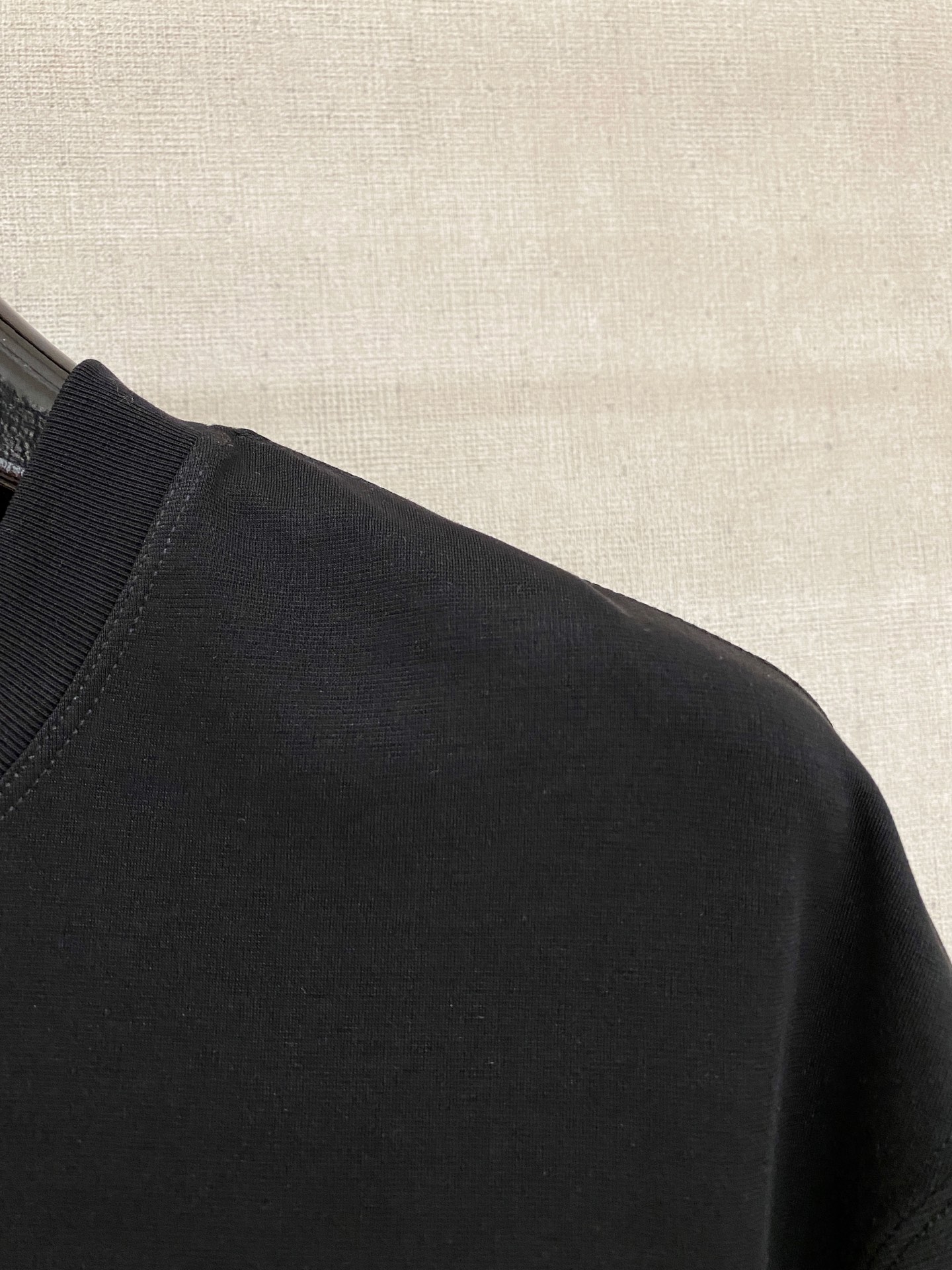 Burberry Classic Logo Print Short Sleeve T-Shirt - Premium Cotton Fabric 5 i1745597161296 7144 0 2