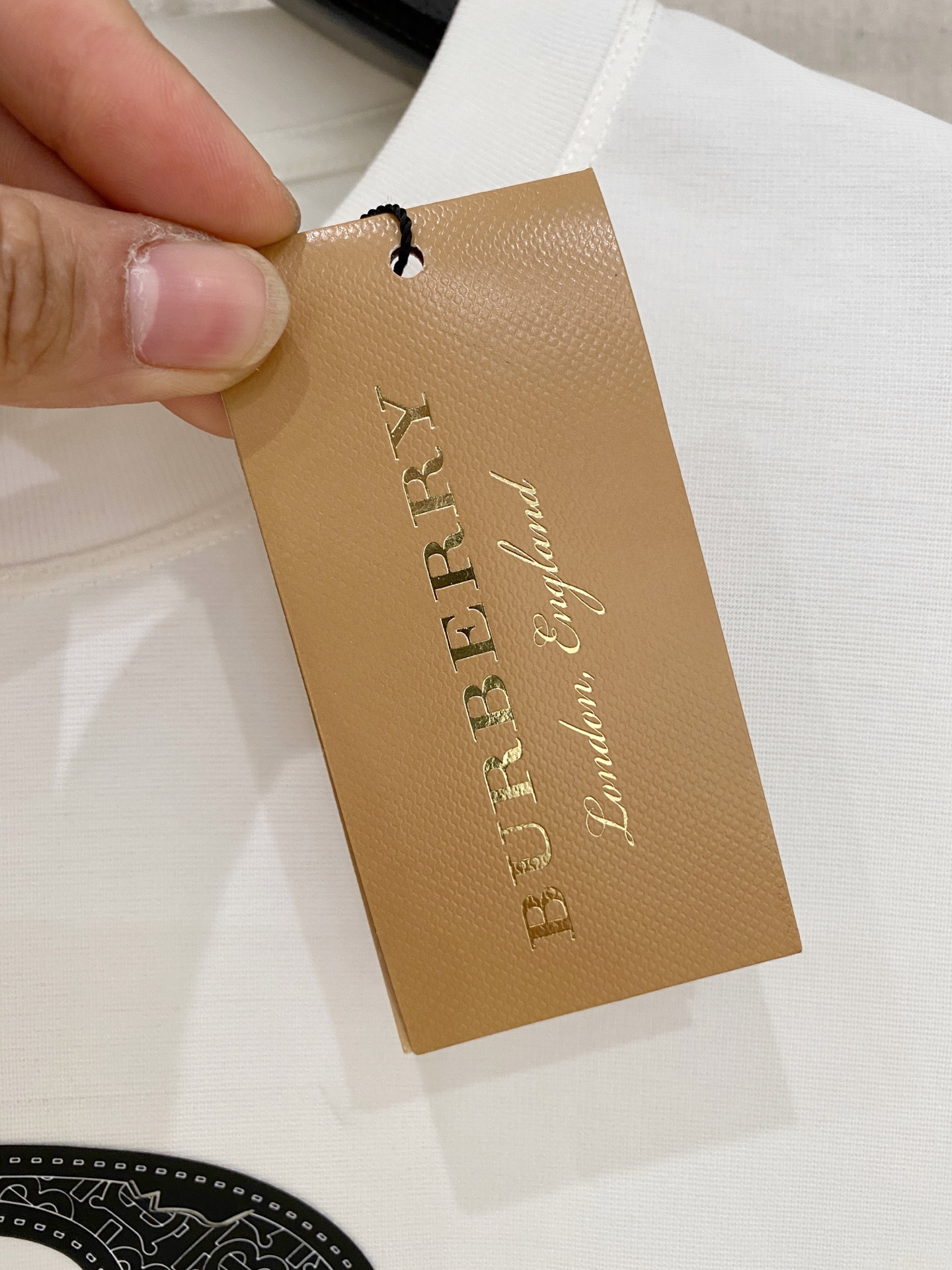 Burberry Classic Logo Print Cotton Short Sleeve T-Shirt - Stylish & Comfortable 4 i1745597256707 4034 0 5