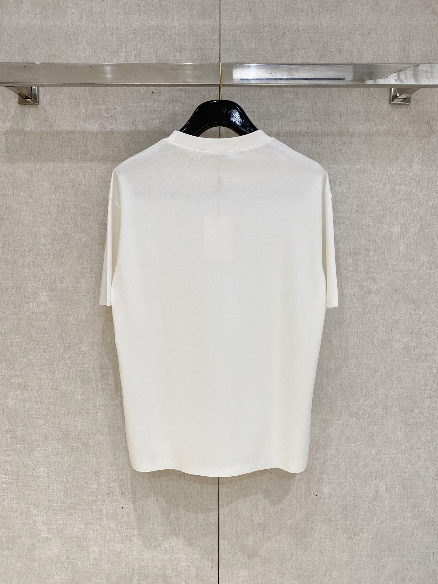 Burberry Classic Logo Print Cotton Short Sleeve T-Shirt - Stylish & Comfortable 10 i1745597256810 5192 0 8