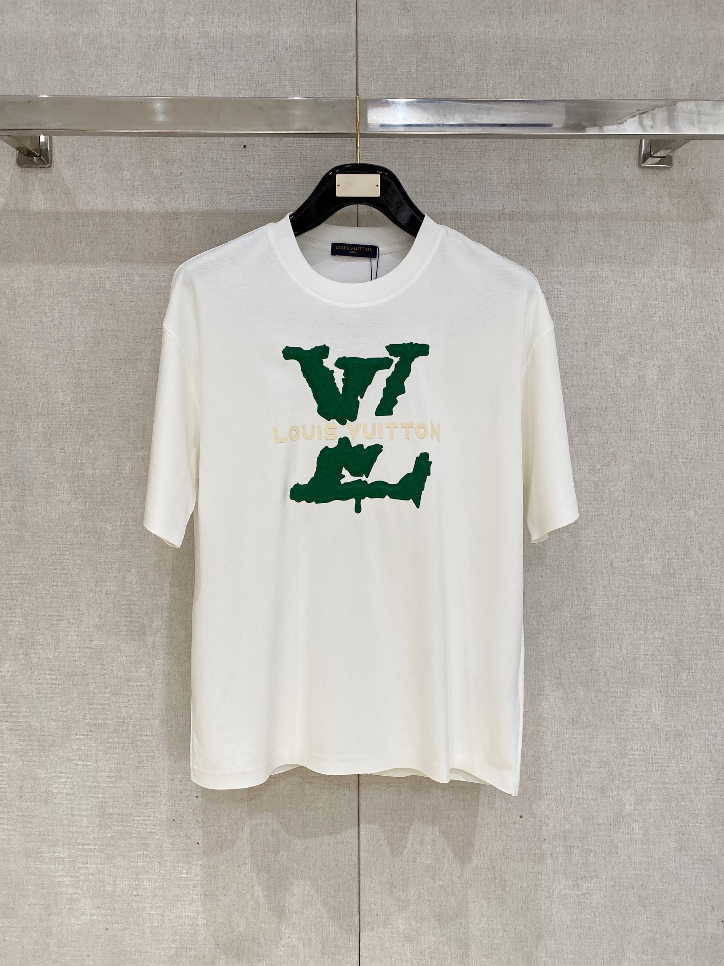 Louis Vuitton Cotton Short Sleeve T-Shirt - Fashion & Comfort 2 i1745597275135 8895 0 0