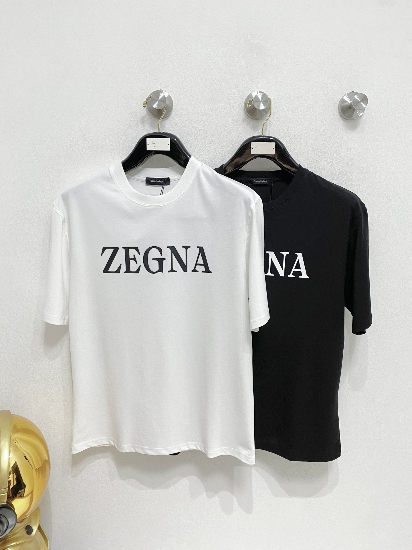 NO:488466,zZEGNA/Jenia 2025 new spring and summer new products are available, three standards are complete, mercerized cotton round neck short-sleeved T-shirt, good products do not need to be introduced too much, look at the details, counter number M-XXXL 175/140 Suggestions L,,zegna, T-shirt,tees, t-shirt,alexander wang19860909zZEGNA/杰尼亚 2025年春夏新品上新 三标齐全 丝光棉圆领短袖T恤 好货不用过多介绍 看细节 专柜码数M-XXXL 175/140建议L,,zegna,T-shirt,tees，t-shirt,alexander wang,Men's clothing