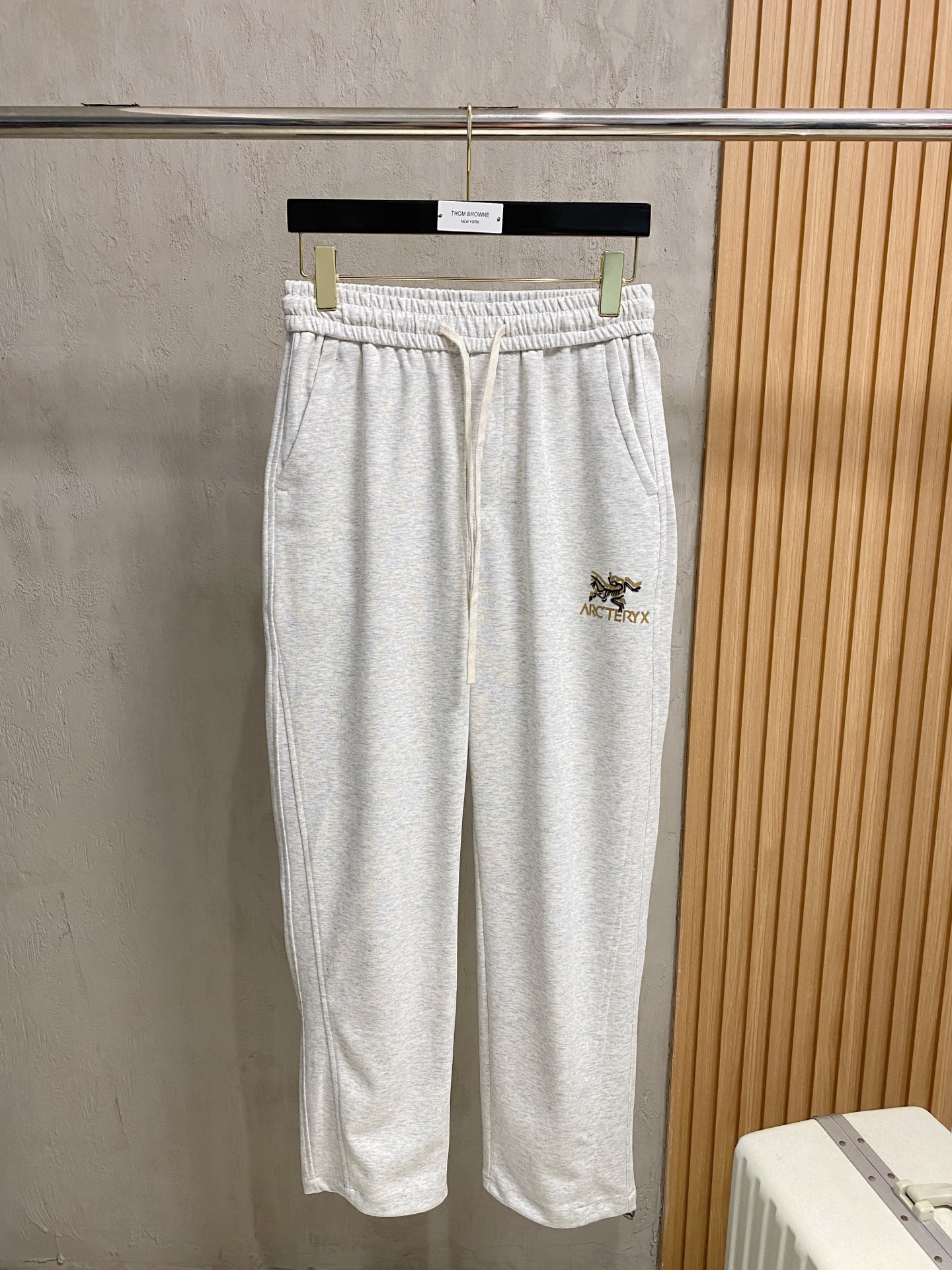 Arc'teryx Casual Pants: 25SS Classic, High-Quality, Versatile Style 3 i1746197428763 8211 0 1