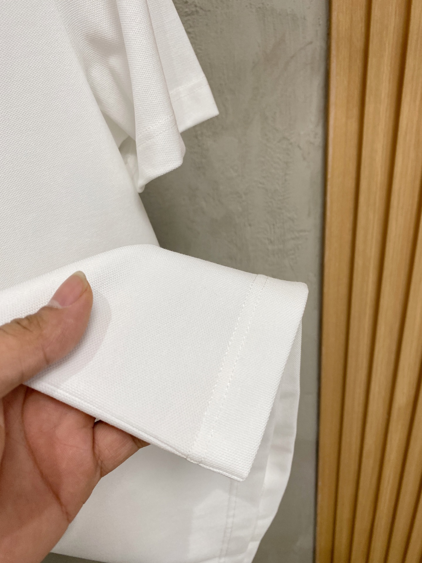 P巴宝莉25SS新款春夏短袖翻领T恤Polo，最高版本客供定制高端朱地面料简单时尚款，拼色螺纹超级好看！