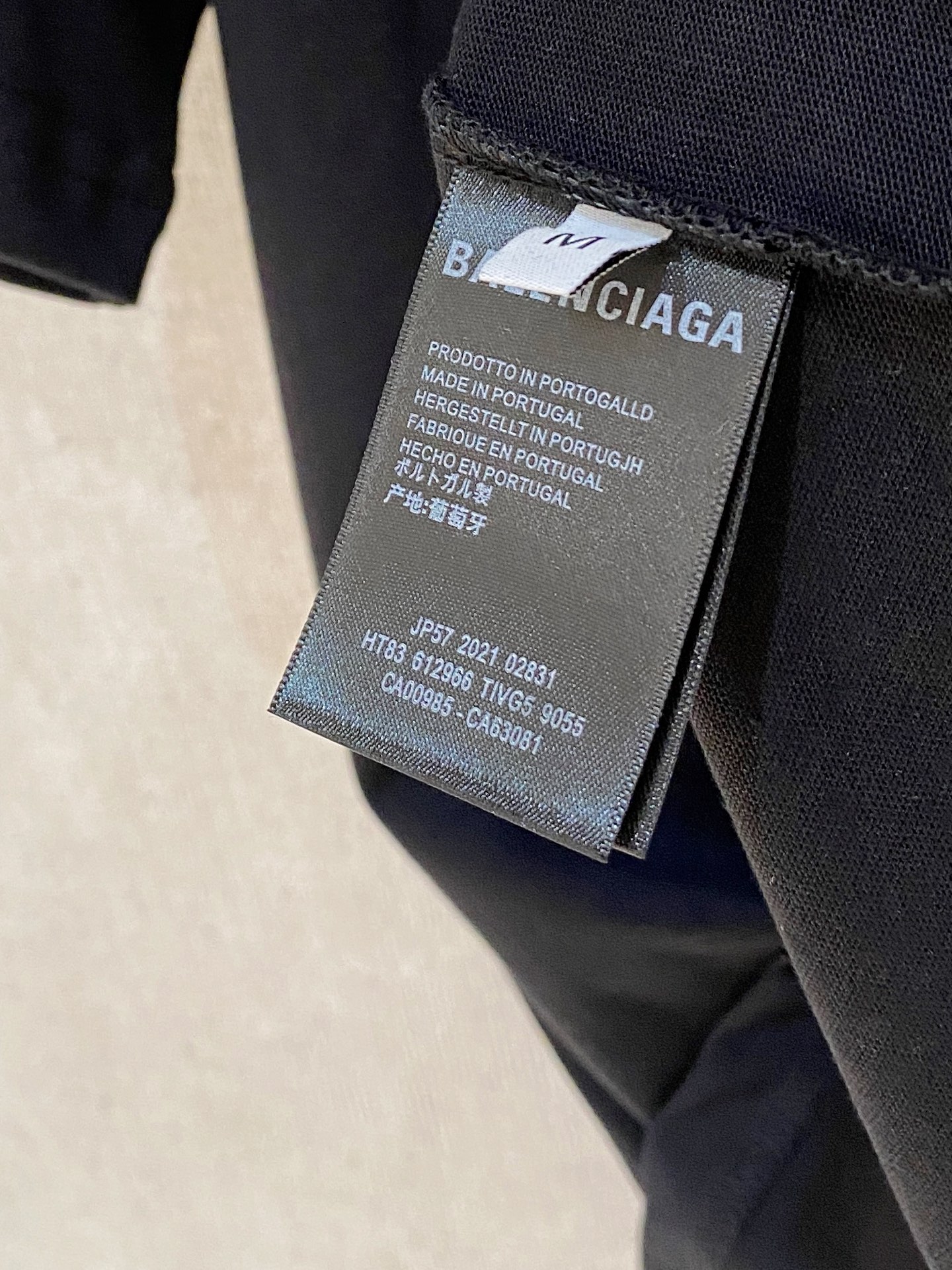 🌾退换# 巴黎世*BALENCIAGA 春夏新款首发专柜最新款短袖圆领T恤 手绘高端订制 设计前卫时尚！