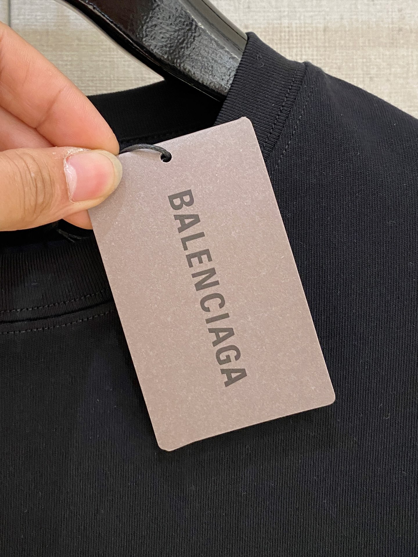 🌾退换# 巴黎世*BALENCIAGA 春夏新款首发专柜最新款短袖圆领T恤 手绘高端订制 设计前卫时尚！