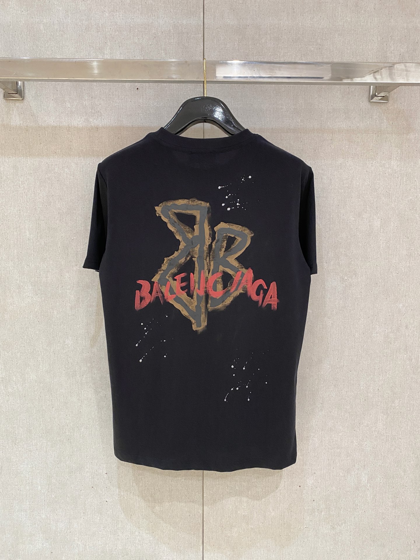 🌾退换# 巴黎世*BALENCIAGA 春夏新款首发专柜最新款短袖圆领T恤 手绘高端订制 设计前卫时尚！