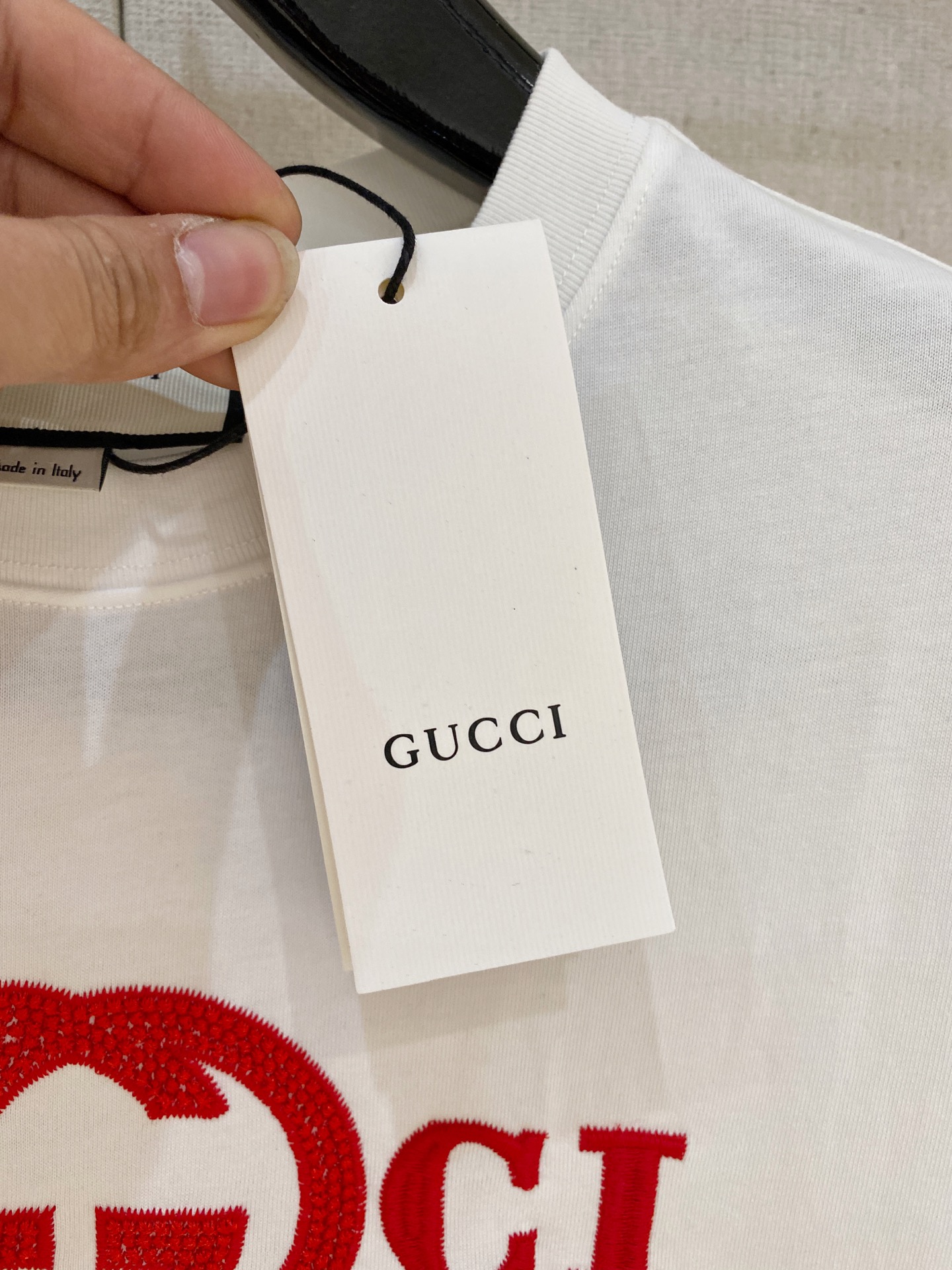 🌾退换# 古*Gucci 春夏新款首发专柜最新款短袖圆领T恤 高端订制 设计前卫时尚！品牌logo重工艺