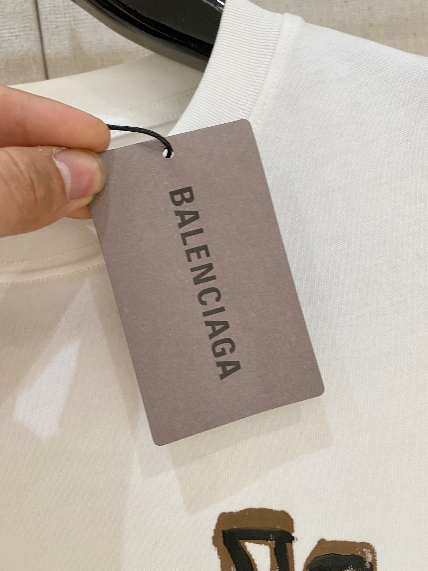 🌾退换# 巴黎世*BALENCIAGA 春夏新款首发专柜最新款短袖圆领T恤 手绘高端订制 设计前卫时尚！