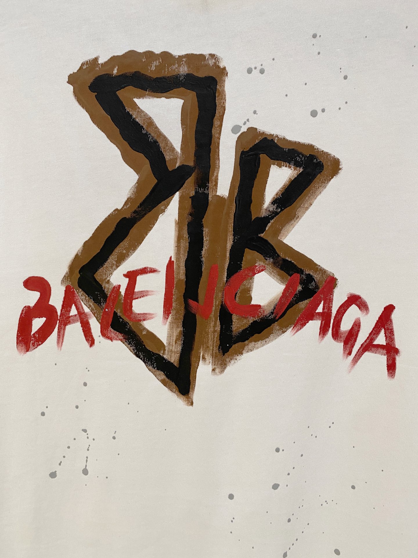 🌾退换# 巴黎世*BALENCIAGA 春夏新款首发专柜最新款短袖圆领T恤 手绘高端订制 设计前卫时尚！