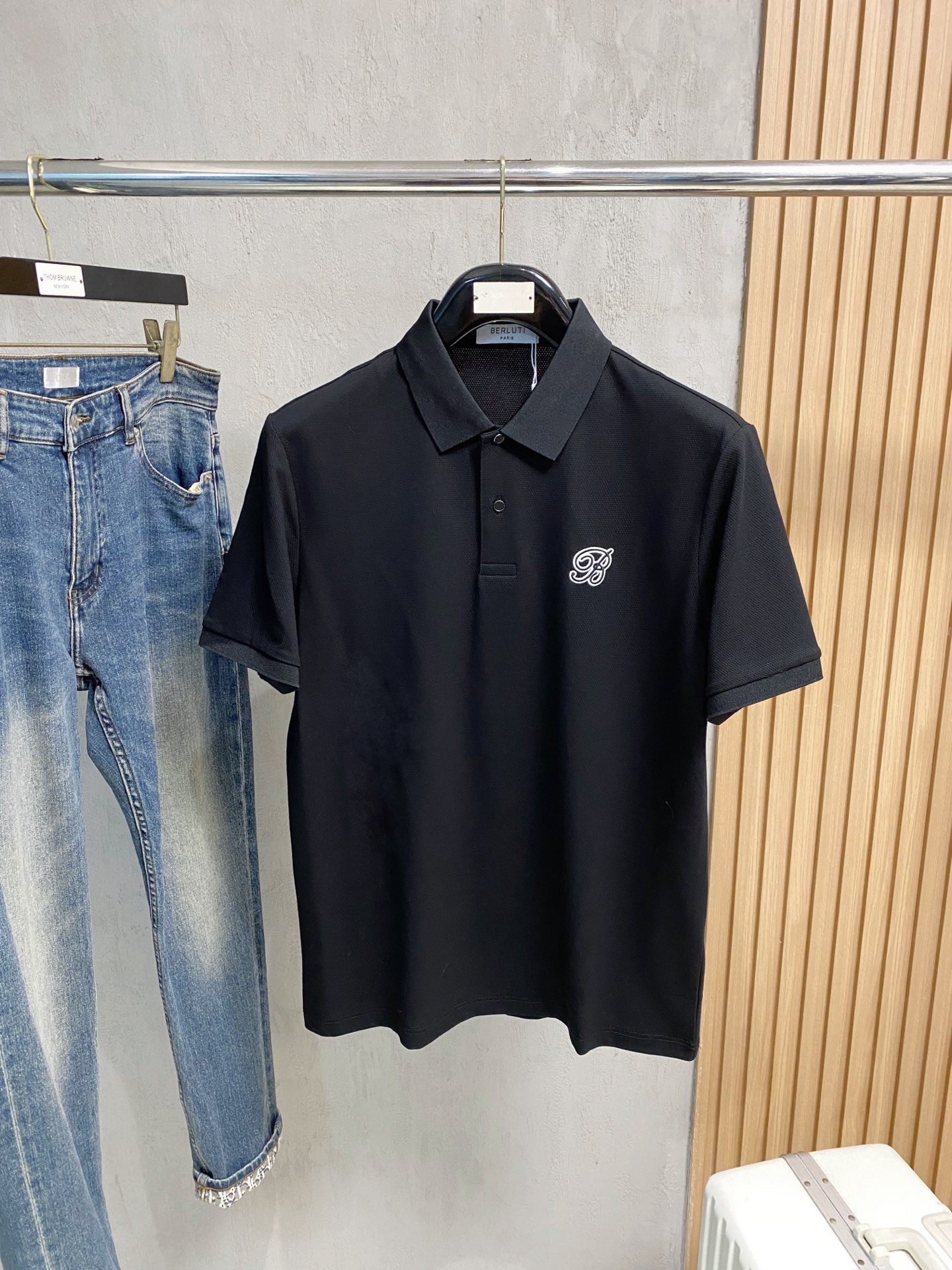 NO:159966,Berluti, new summer polo short-sleeved hexagonal bead floor cotton, breathable and comfortable, delicate and soft, skin-friendly and comfortable. Number of sizes M-3XL, T-shirt, alexander wang19860909Berluti 伯鲁蒂、夏季新款polo短袖 六角珠地棉 透气舒适度高,手感细腻柔软,亲肤舒适 码数M-3XL,,T-shirt,alexander wang,Men's clothing