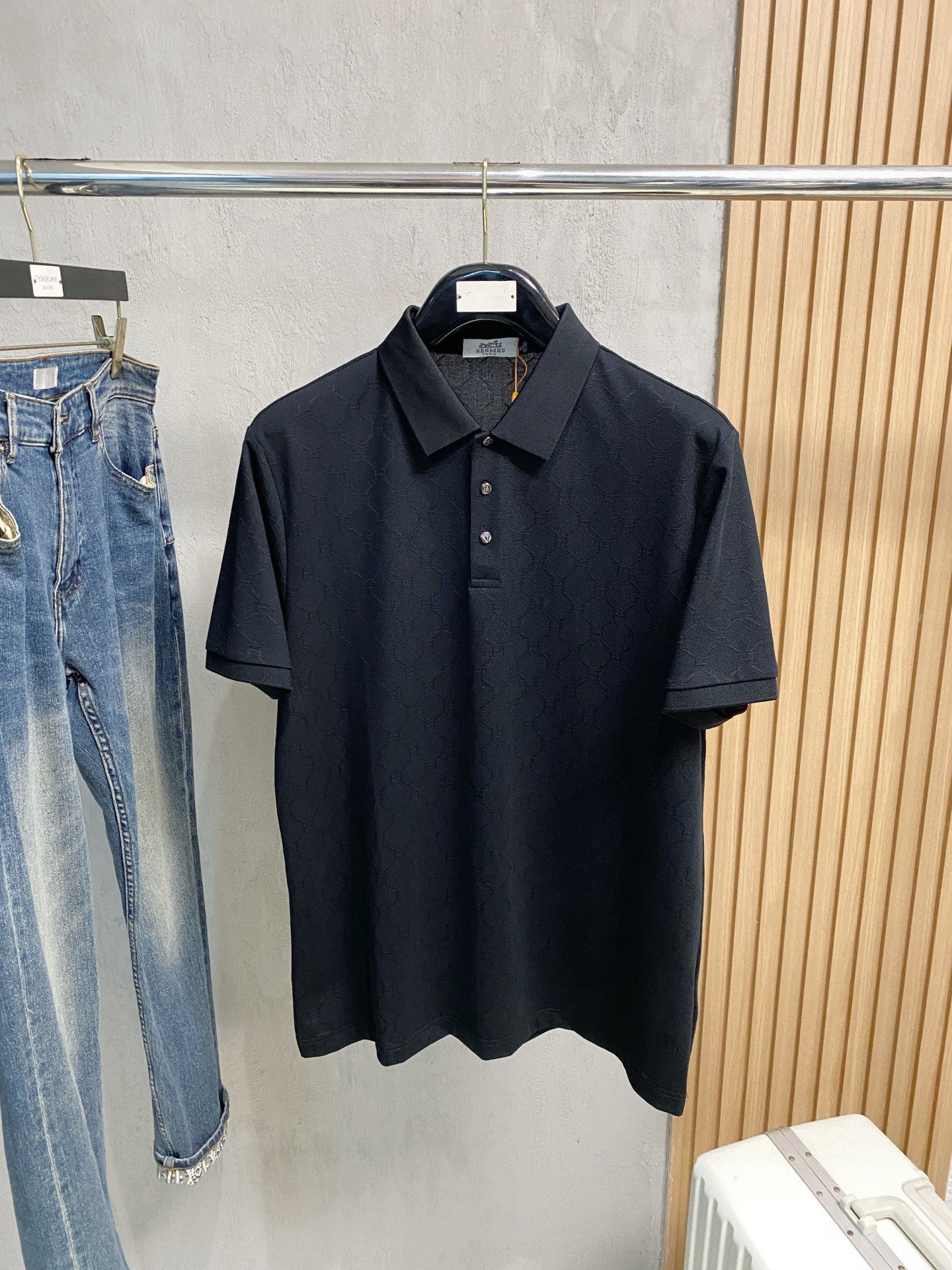 NO:159970,Hermes, new summer polo short-sleeved hexagonal bead floor cotton, breathable and comfortable, delicate and soft, skin-friendly and comfortable. Number of M-3XL, hermes, T-shirt, alexander wang19860909爱马仕、夏季新款polo短袖 六角珠地棉 透气舒适度高,手感细腻柔软,亲肤舒适 码数M-3XL,,hermes,T-shirt,alexander wang,Men's clothing