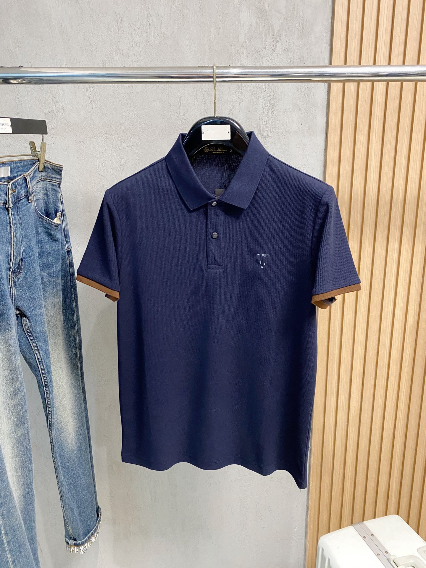 NO:159957,LP, new summer polo short-sleeved hexagonal bead floor cotton, breathable and comfortable, delicate and soft, skin-friendly and comfortable. Number of sizes M-3XL, loro piano, T-shirt, alexander wang19860909LP、夏季新款polo短袖 六角珠地棉 透气舒适度高,手感细腻柔软,亲肤舒适 码数M-3XL,,loro piana,T-shirt,alexander wang,Men's clothing
