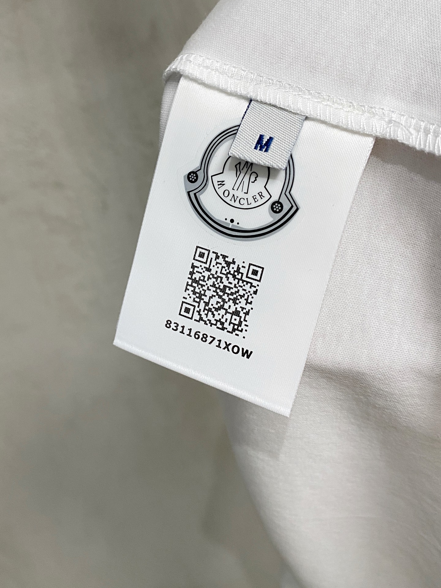 Moncler Short Sleeve T-Shirt: Classic & Fashionable, Unisex Design 9 i1746288380854 1479 0 7