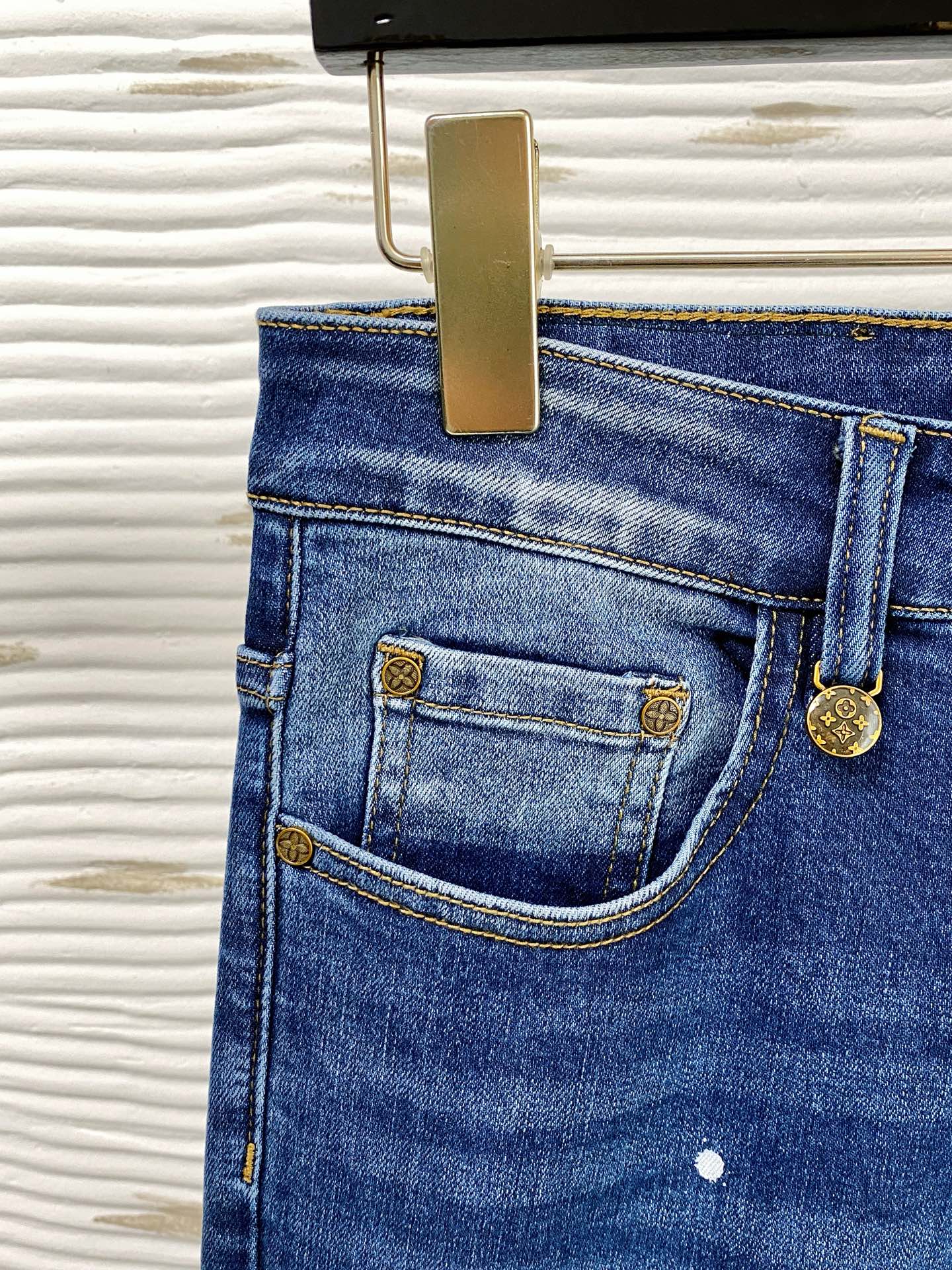 Louis Vuitton Men's 25SS Slim Fit Ripped Jeans with Paint Splatter Design 4 i1746855006252 6477 0 2