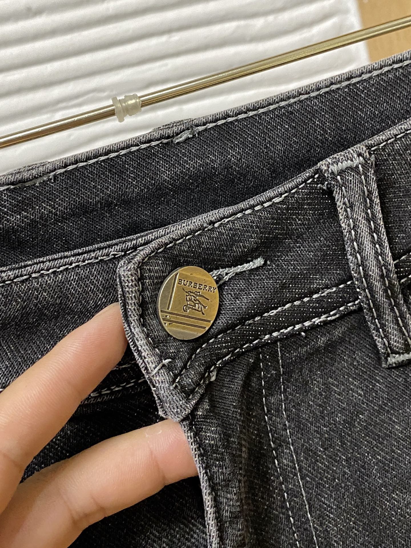 P巴宝莉【新品】高端独家发售 25SS四季款超燃炸街系列之最牛仔裤  独家隆重推出  原版定制高端品质面