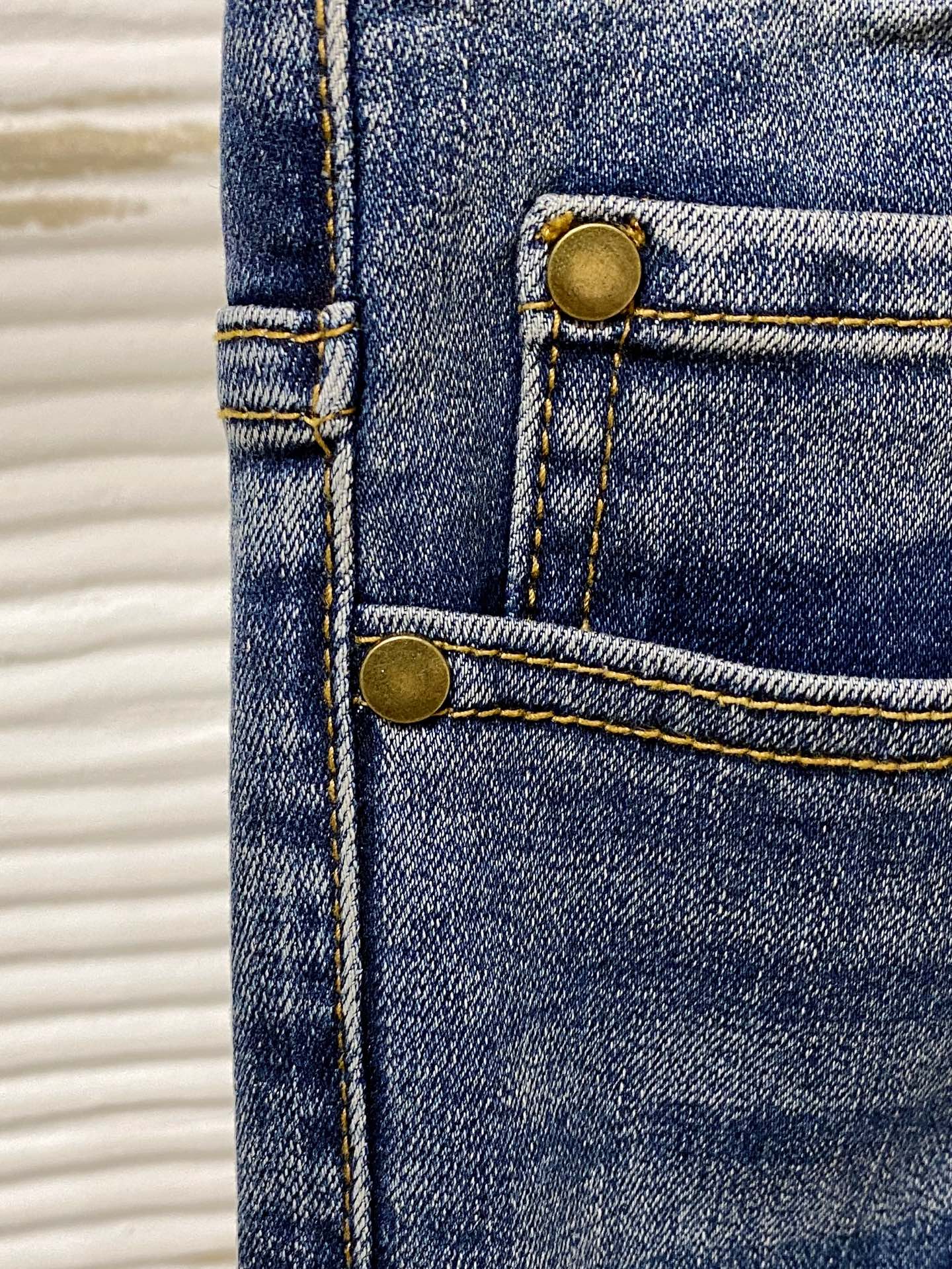 Louis Vuitton 25SS Slim-Fit Jeans: Premium Denim, Comfortable Stretch, Sizes 29-38 5 i1746855189418 4846 0 3