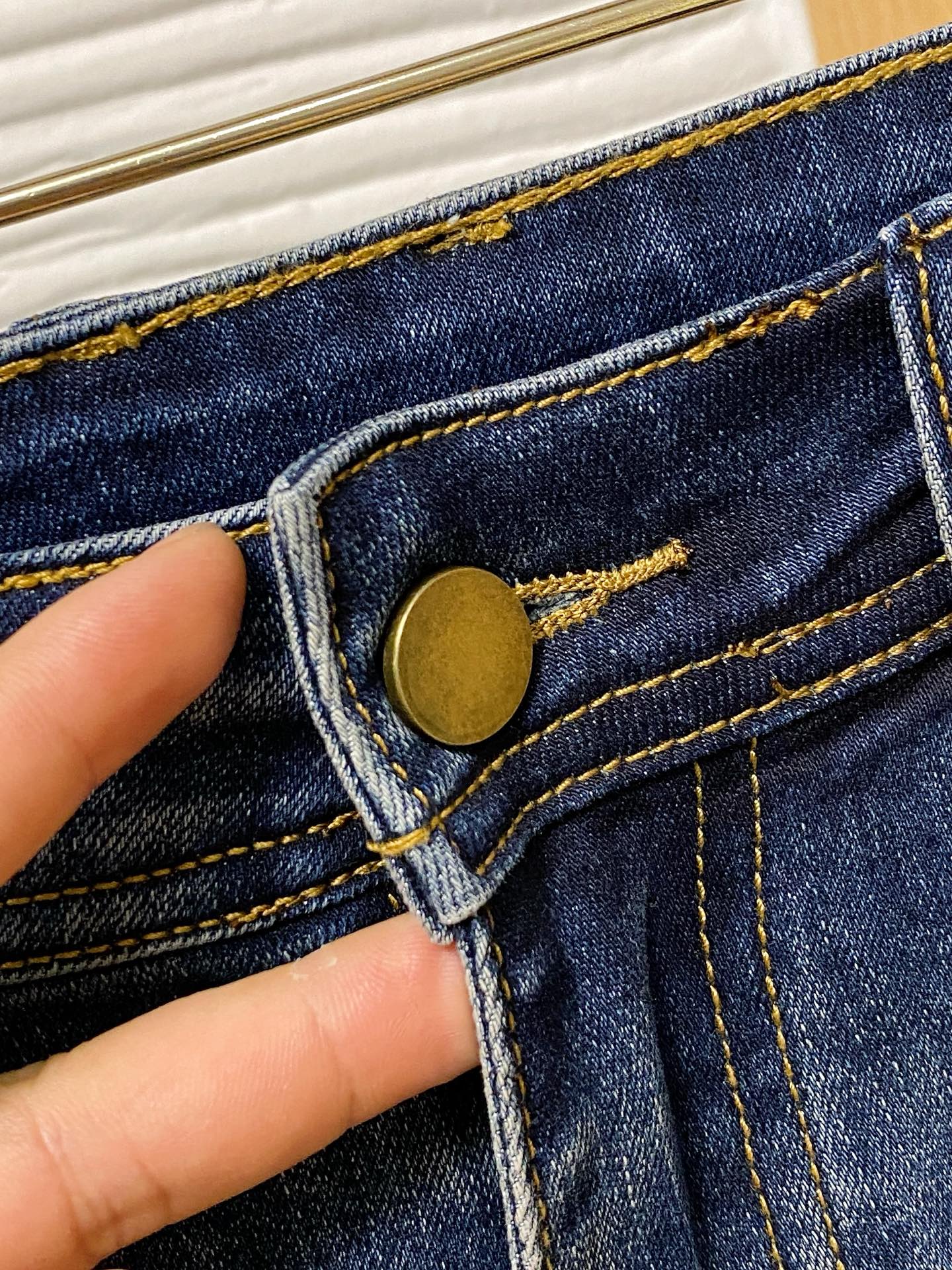 Louis Vuitton 25SS Slim-Fit Jeans: Premium Denim, Comfortable Stretch, Sizes 29-38 8 i1746855189463 6588 0 6