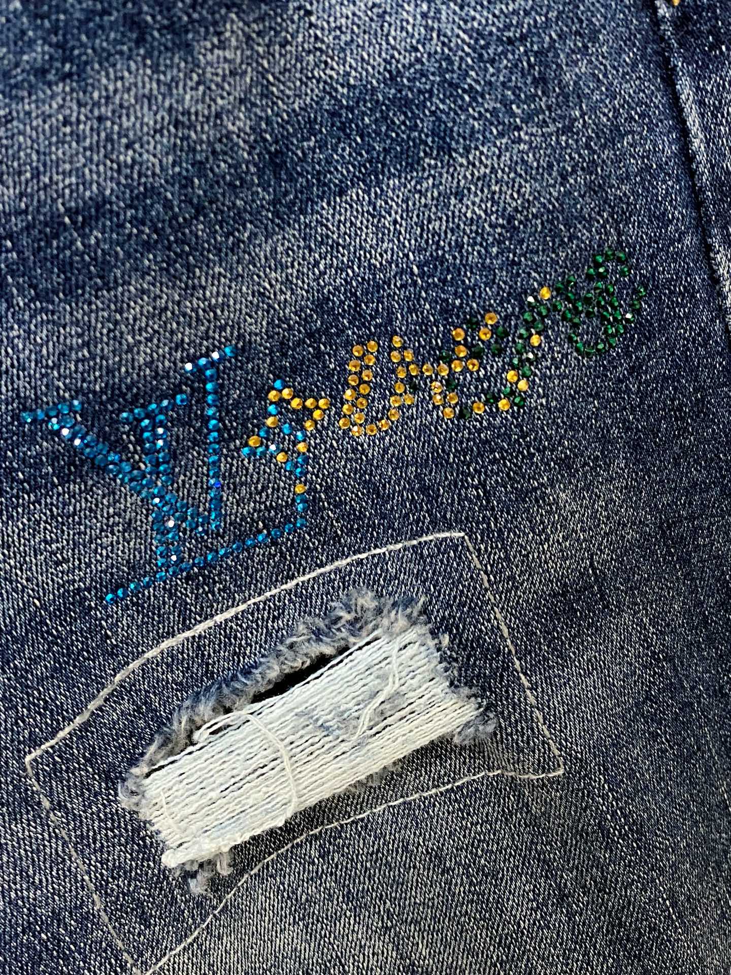 Louis Vuitton 25SS Slim-Fit Jeans: Premium Denim, Comfortable Stretch, Sizes 29-38 7 i1746855189503 897 0 5