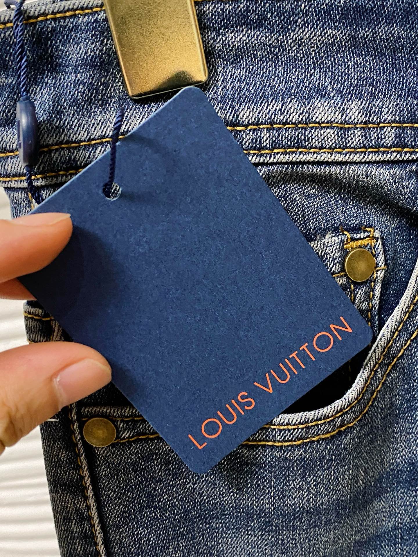 Louis Vuitton 25SS Slim-Fit Jeans: Premium Denim, Comfortable Stretch, Sizes 29-38 6 i1746855216527 120 0 4