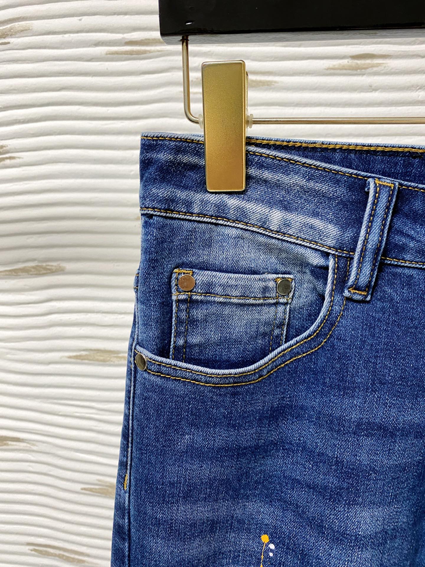 Burberry 25SS Denim Jeans: Slim Fit, Stretch Fabric, Sizes 29-38 4 i1746855270270 9565 0 2