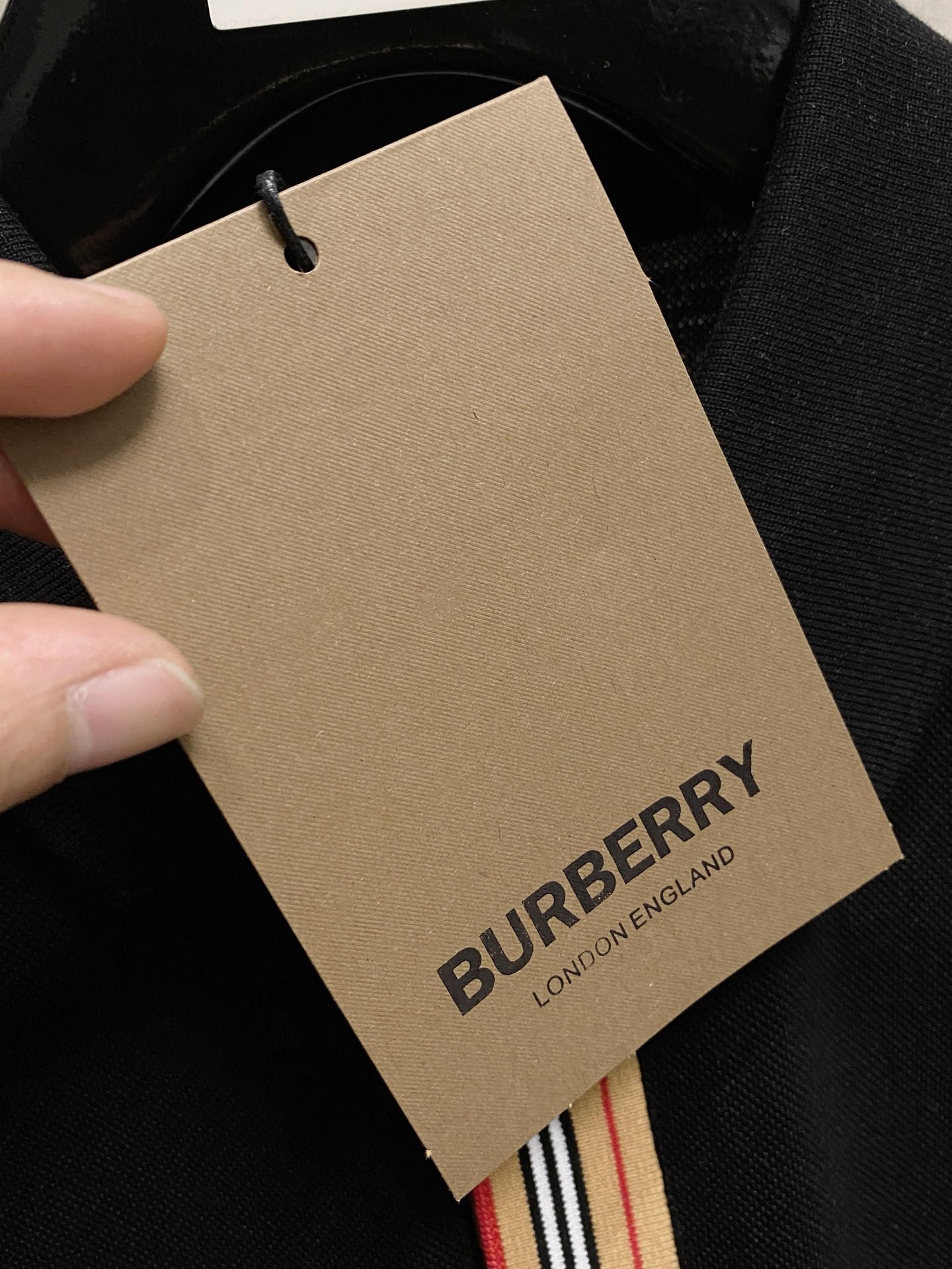  巴宝莉 2025ss夏季新款字母logo男士翻领Polo衫！经典商务男款，高端男装的天花板级别的商务男