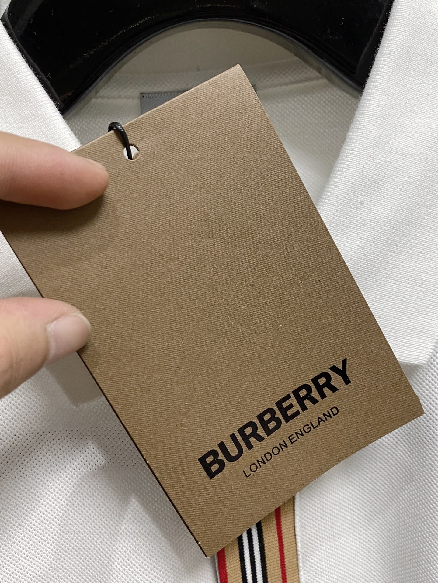  巴宝莉 2025ss夏季新款字母logo男士翻领Polo衫！经典商务男款，高端男装的天花板级别的商务男