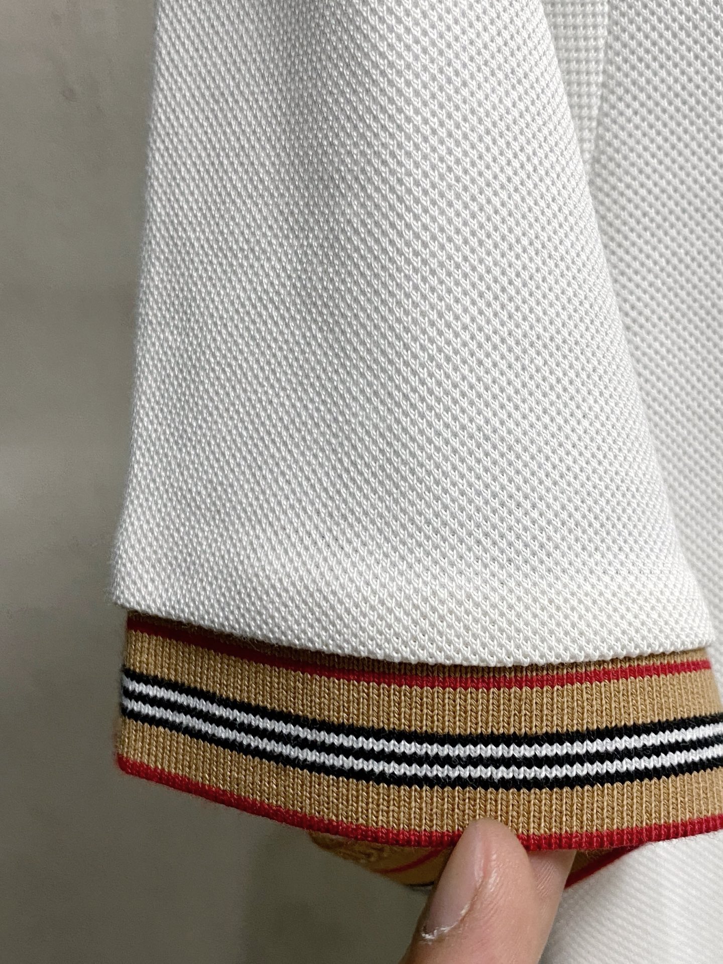  巴宝莉 2025ss夏季新款字母logo男士翻领Polo衫！经典商务男款，高端男装的天花板级别的商务男