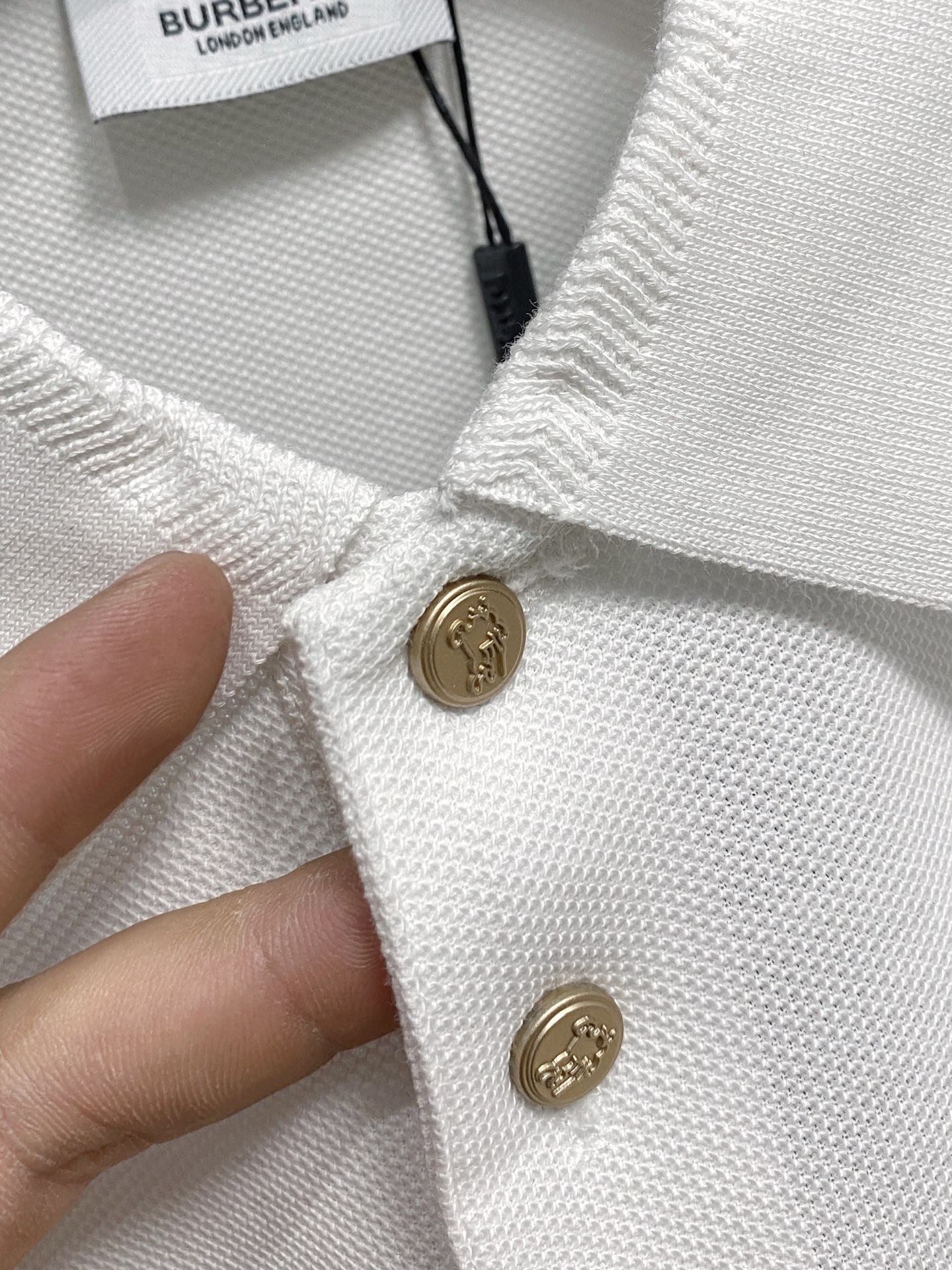  巴宝莉 2025ss夏季新款字母logo男士翻领Polo衫！经典商务男款，高端男装的天花板级别的商务男