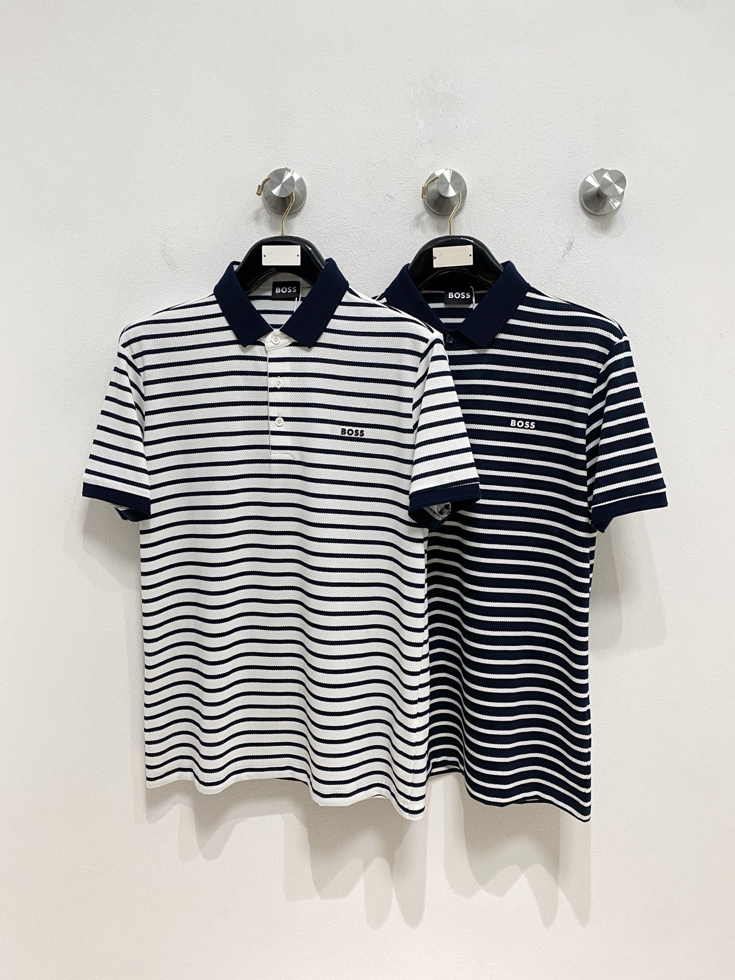 Luxury Men’s Polo Suit with Classic Logo for Summer 2025 - 图片 9