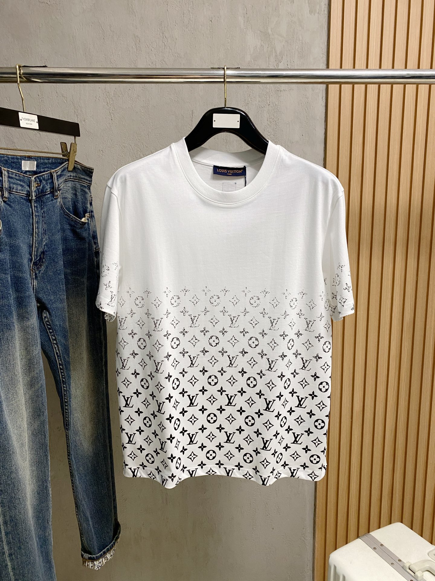 LV2025春夏新款男女同款👫短袖T恤，最新款全网独家首上！...