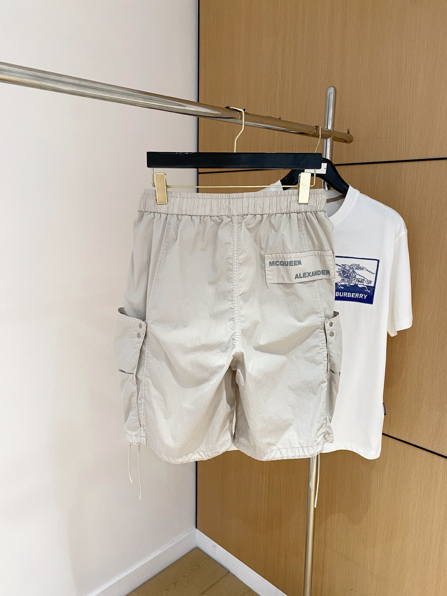 High-End Quality Men’s Recreational Shorts for Spring/Summer 2025: Customized Originals with Clear Detail. - 图片 9