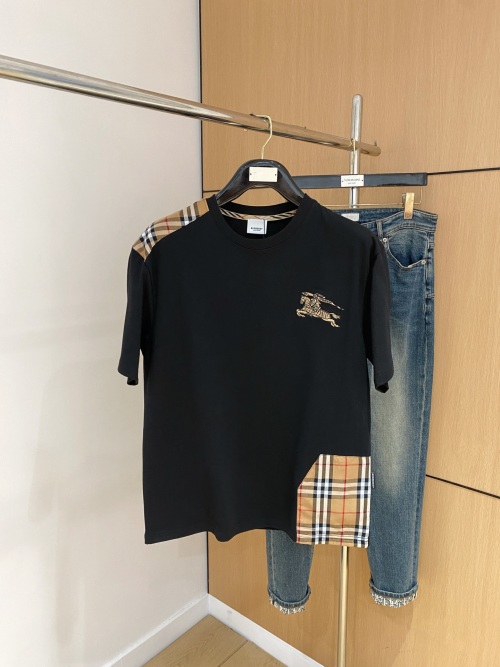 Burberry Summer New Short Sleeve T-Shirt Fashionable and Versatile Unisex Tee 1 Burberry Summer New Short Sleeve T-Shirt Fashionable and Versatile Unisex Tee