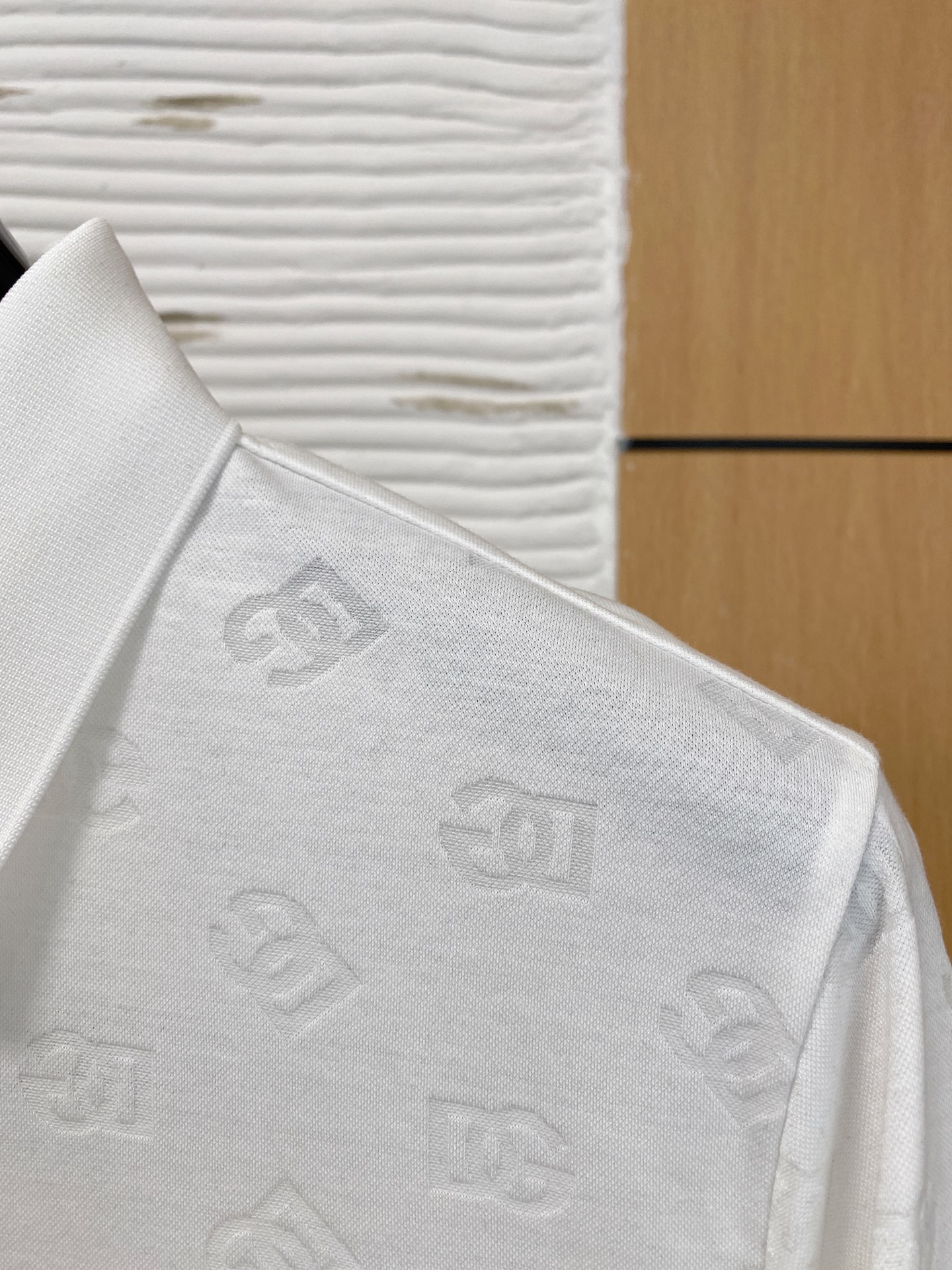 P杜嘉班纳25ss春夏【新品】定制蚕丝面料丝滑透气！时尚经典翻领Polo短袖时尚单品设计，更加时尚舒适，