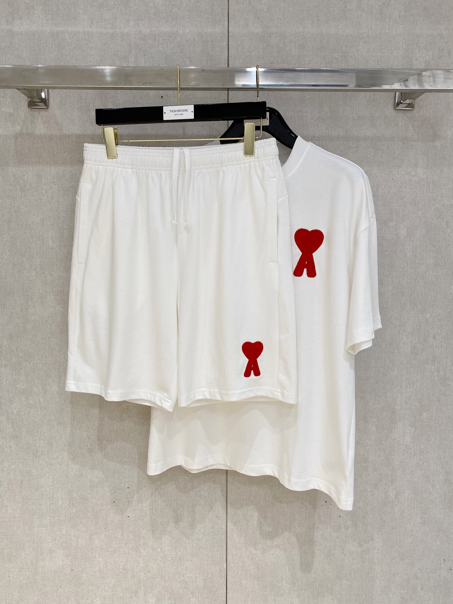 Ami Alexandre Mattiussi Heavyweight Cotton Tee & Shorts Set - Unisex 6 i1748358576423 1417 0 4