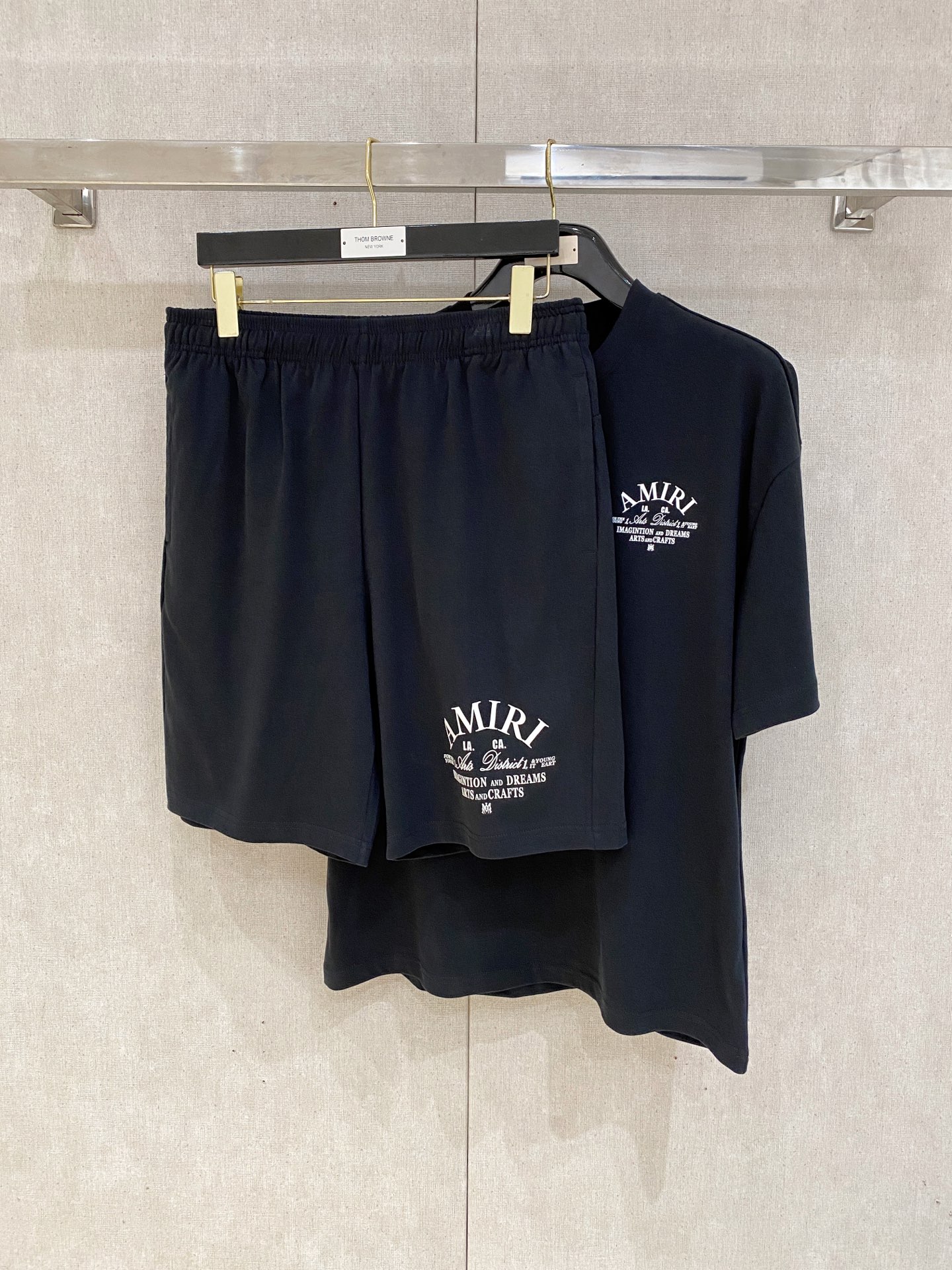 “330g Heavy-Pound Amiri Amir T-Shirts Suit | Stereo Printing | Gender-Neutral | Black & White | S-XL” - 图片 5