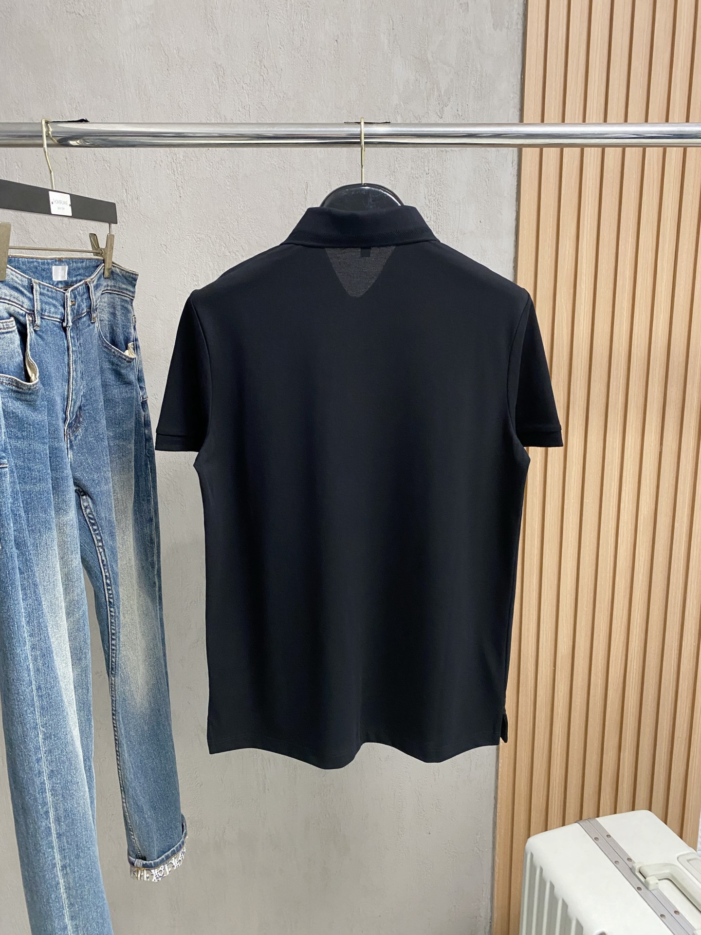 P巴宝莉25SS新款春夏短袖翻领T恤Polo，最高版本客供定制高端朱地面料简单时尚款，拼色螺纹超级好看！