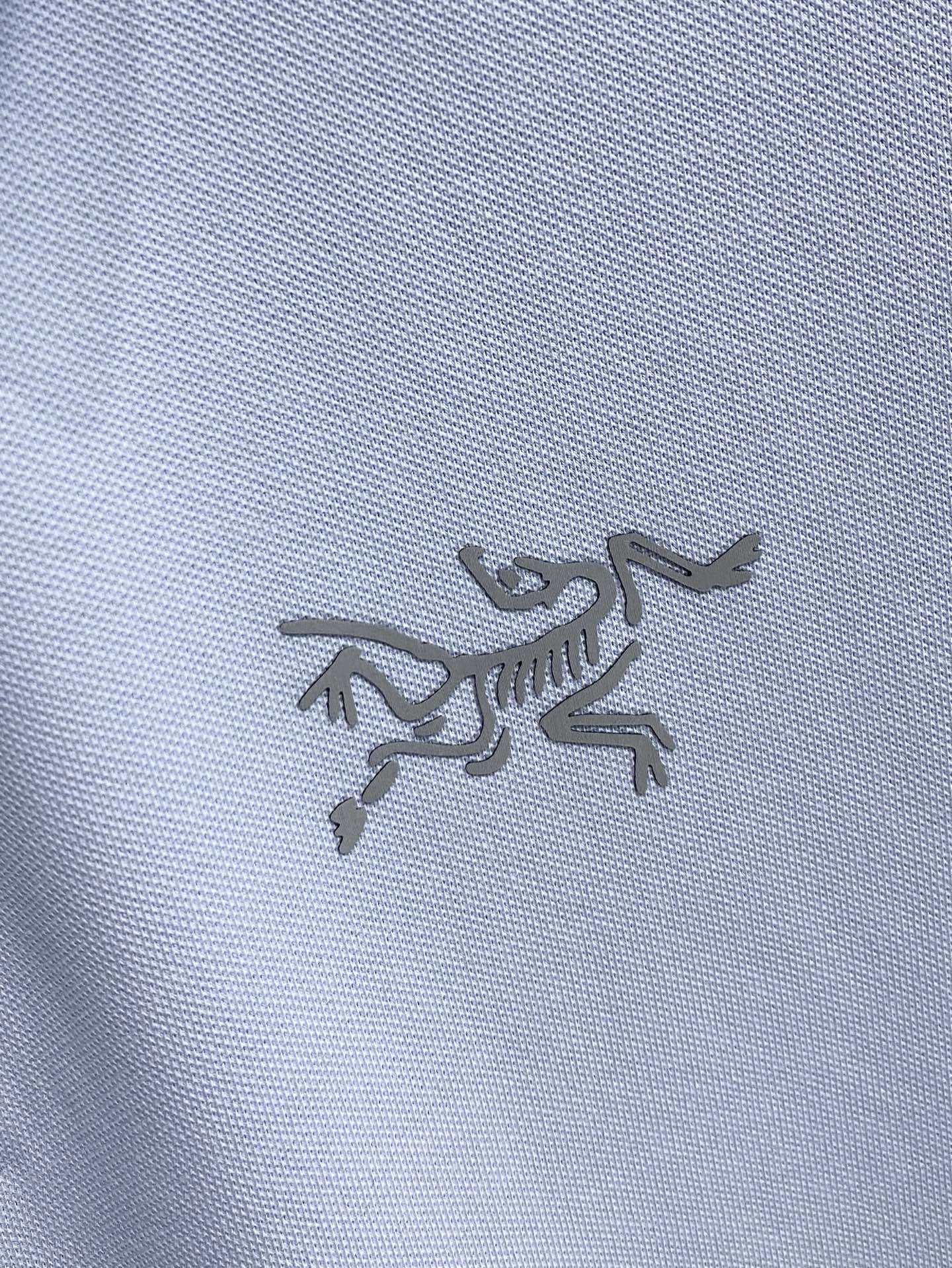 P始祖鸟25SS新款春夏短袖翻领T恤Polo，最高版本客供定制高端朱地面料简单时尚款，拼色螺纹超级好看！