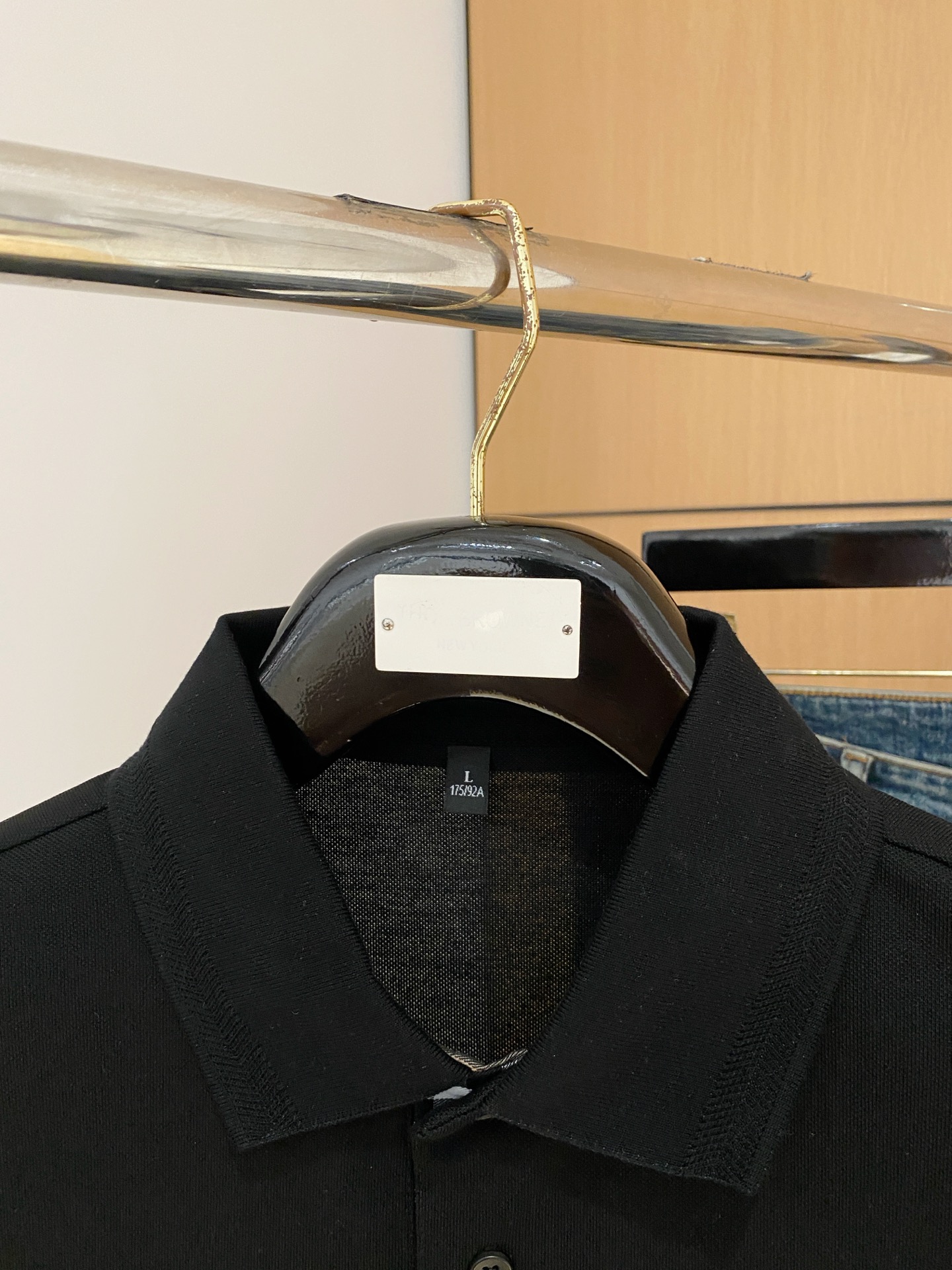 P巴宝莉25SS新款春夏短袖翻领T恤Polo，最高版本客供定制高端朱地面料简单时尚款，拼色螺纹超级好看！