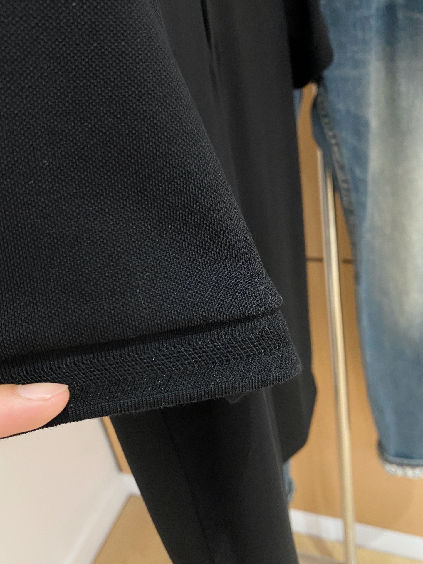 P巴宝莉25SS新款春夏短袖翻领T恤Polo，最高版本客供定制高端朱地面料简单时尚款，拼色螺纹超级好看！