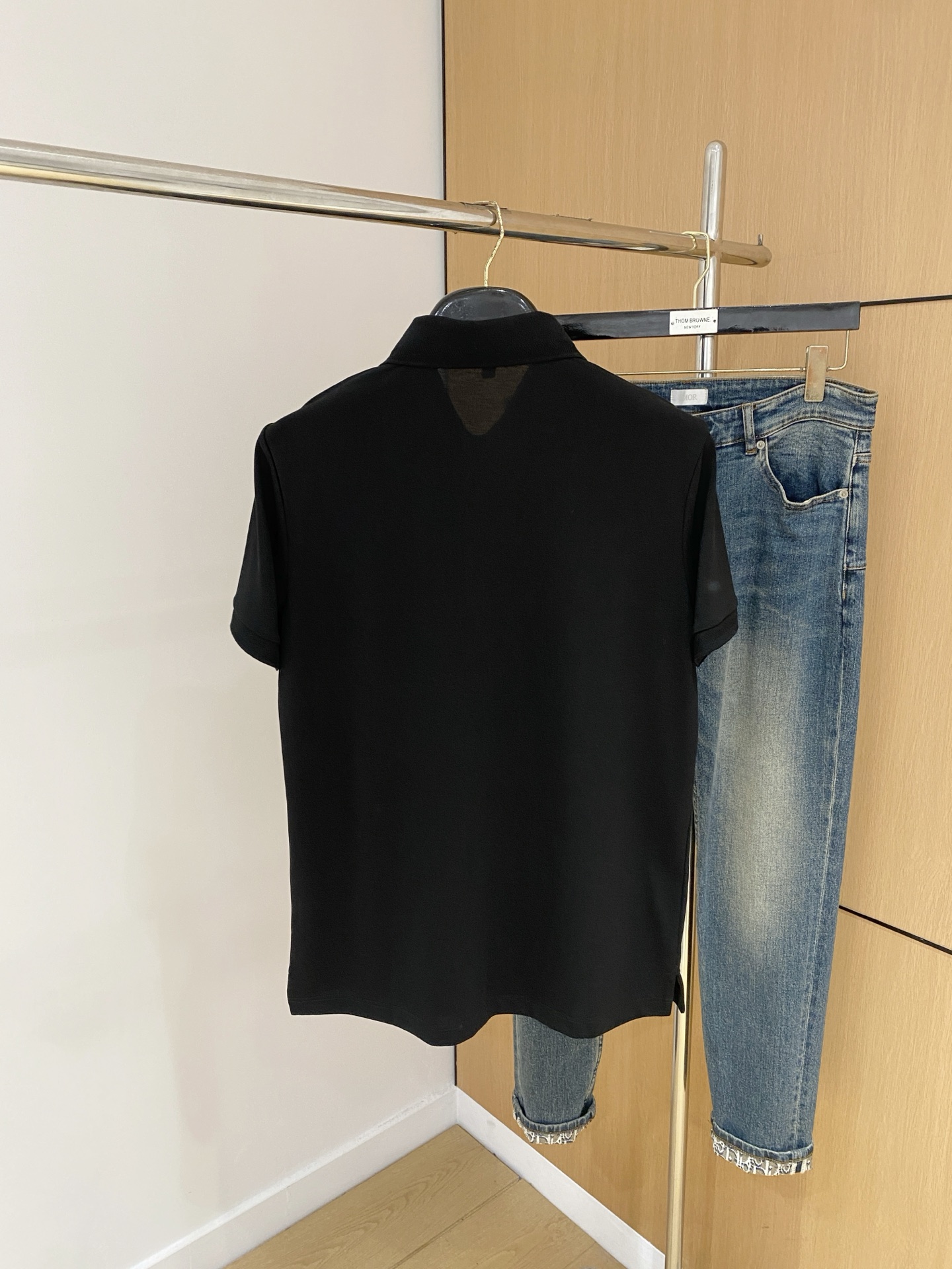 P巴宝莉25SS新款春夏短袖翻领T恤Polo，最高版本客供定制高端朱地面料简单时尚款，拼色螺纹超级好看！